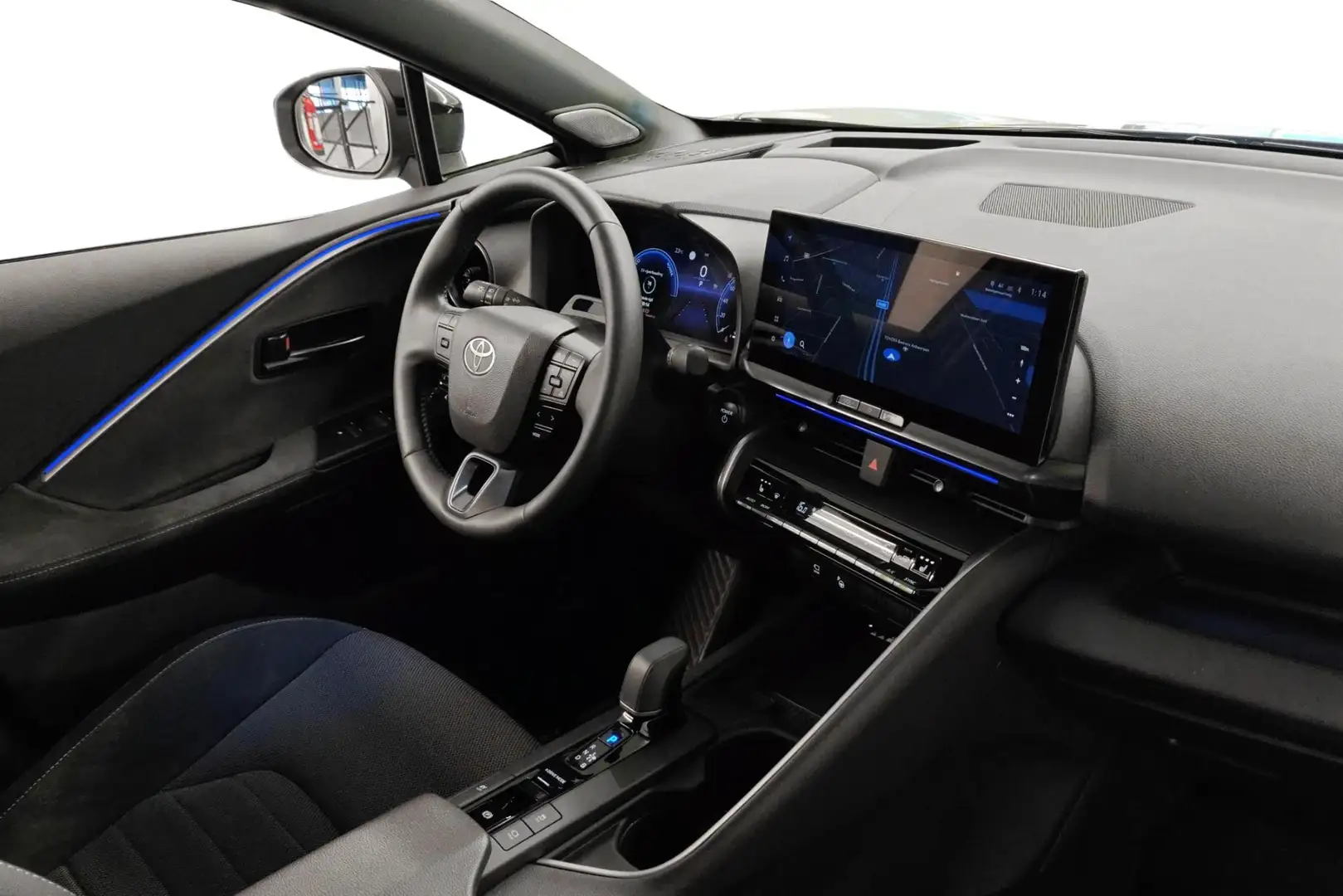 Toyota C-HR 1.8 Hybrid CVT Premium - incl 2 jaar KARE Argent - 2