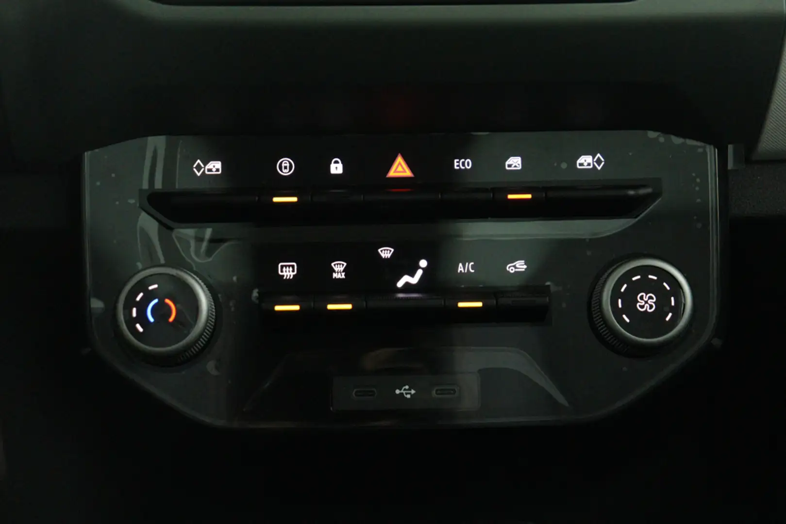 Dacia Spring Extreme | Achteruitrijcamera | Cruise Control met Brown - 2