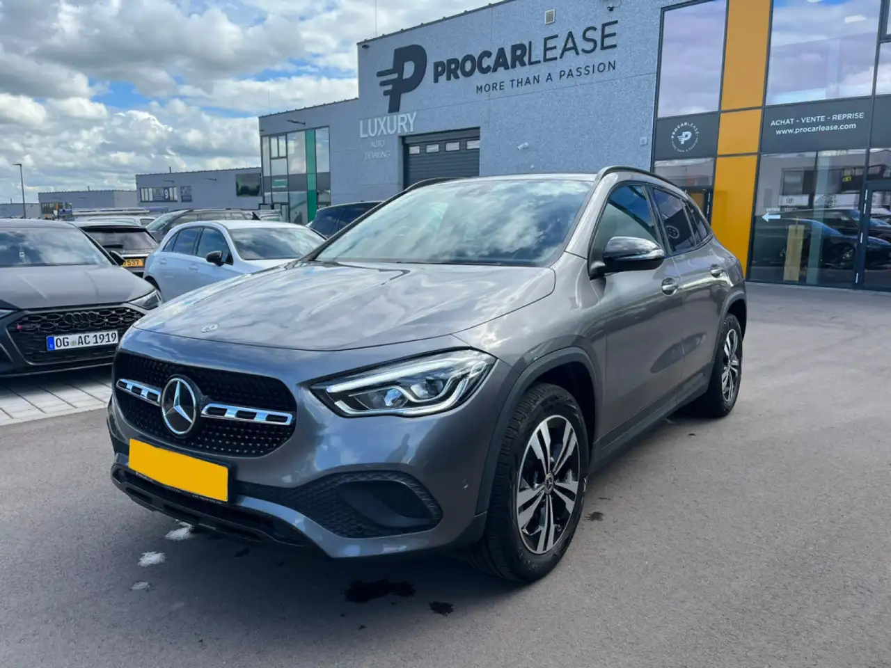 Mercedes-Benz GLA 180
