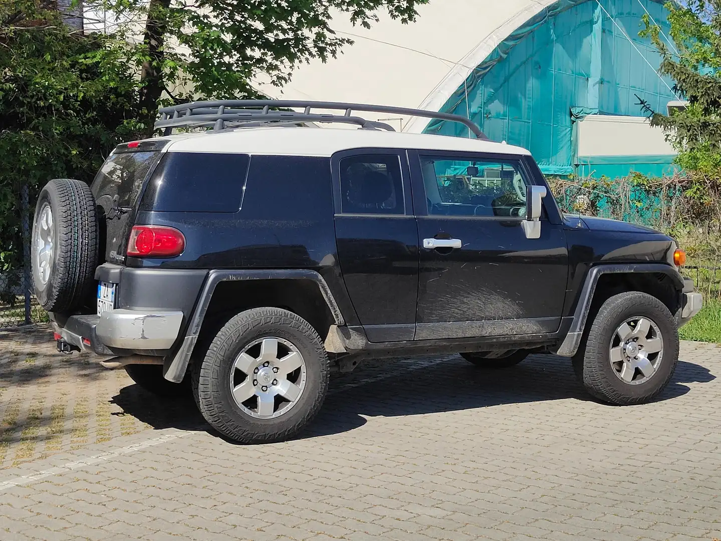 Toyota FJ Cruiser Schwarz - 1