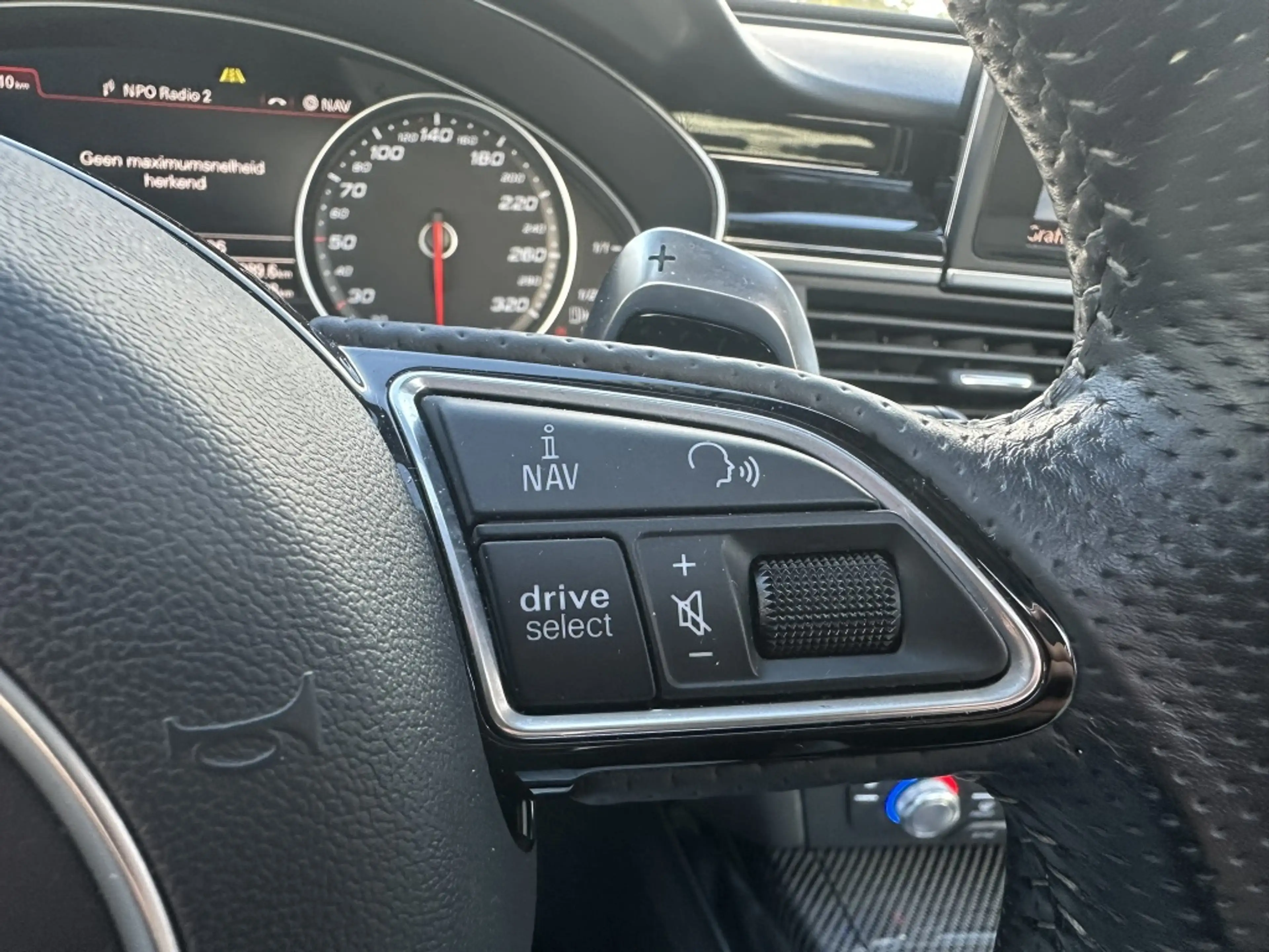 Audi A6 Avant RS6 TFSI quattro 600pk Tiptronic RS6 — photo 11