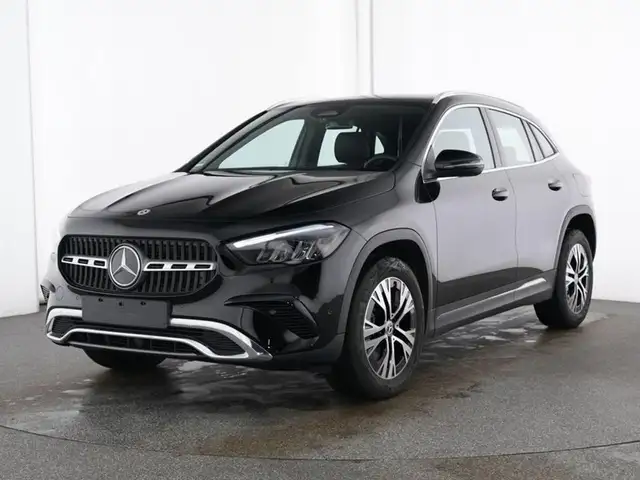 Mercedes-Benz GLA 180 Automatic Progressive Advanced