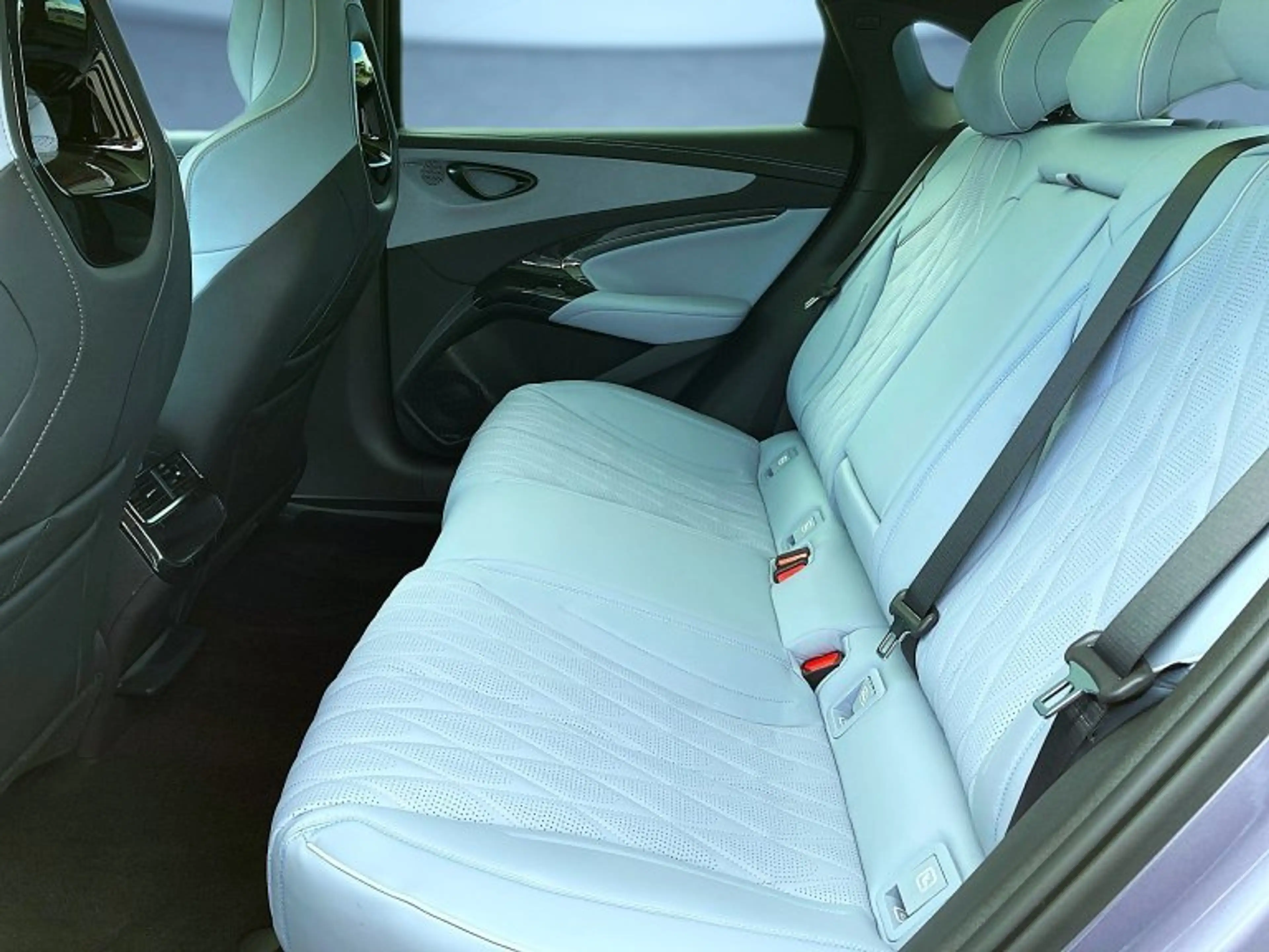 BYD Seal Excellence AWD MY26 — photo 12