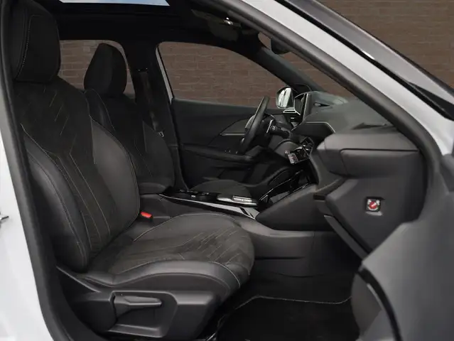 Peugeot 2008 view 10