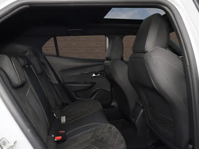 Peugeot 2008 view 12