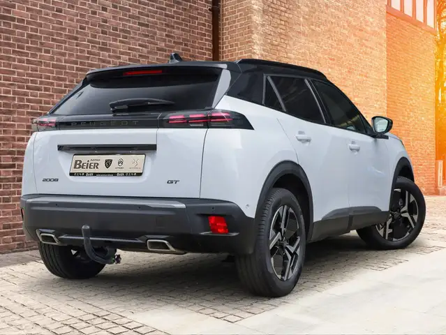 Peugeot 2008 view 4