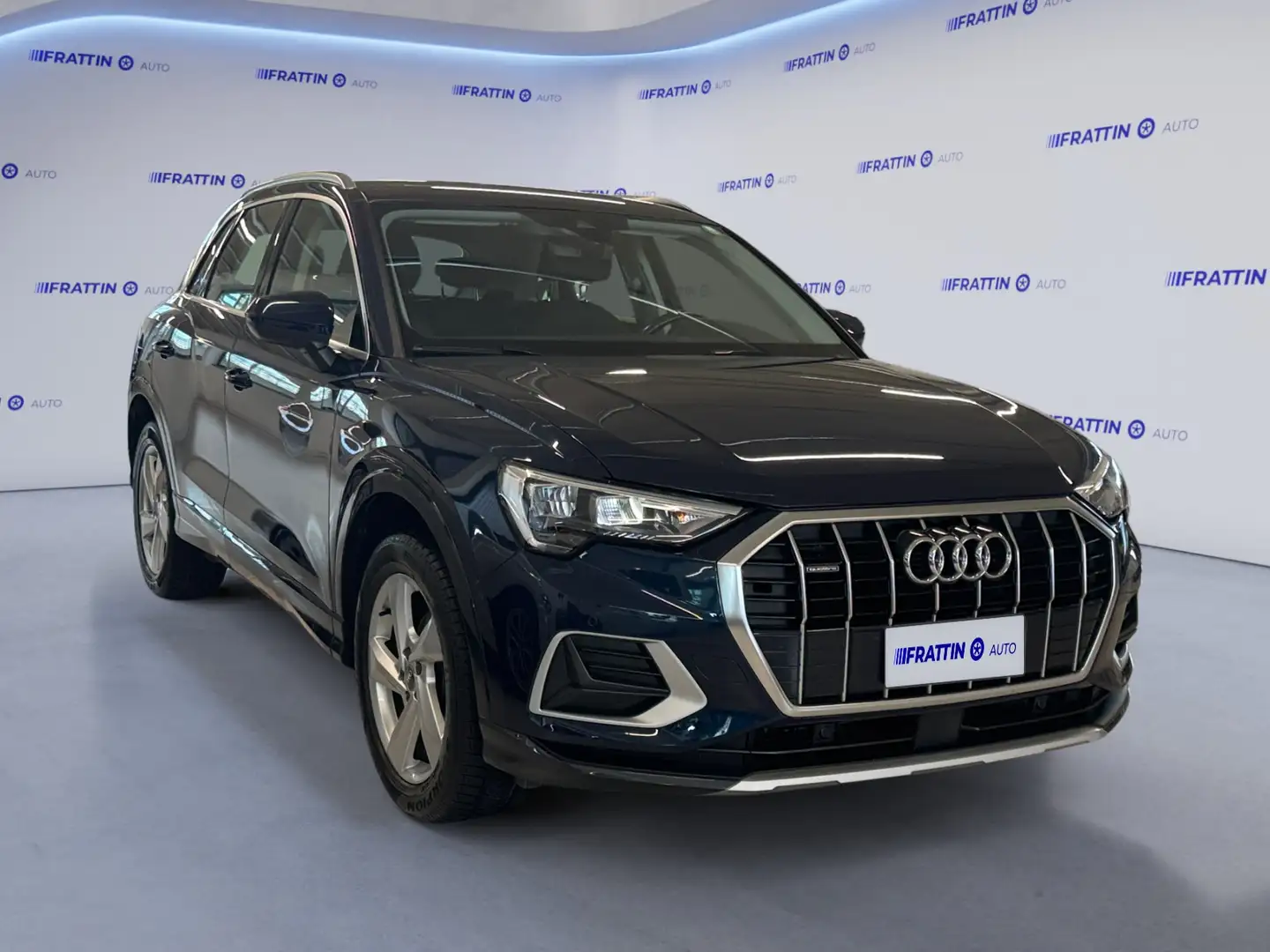 Audi Q3 35 TDI quattro S tronic Business Advanced Blu/Azzurro - 2