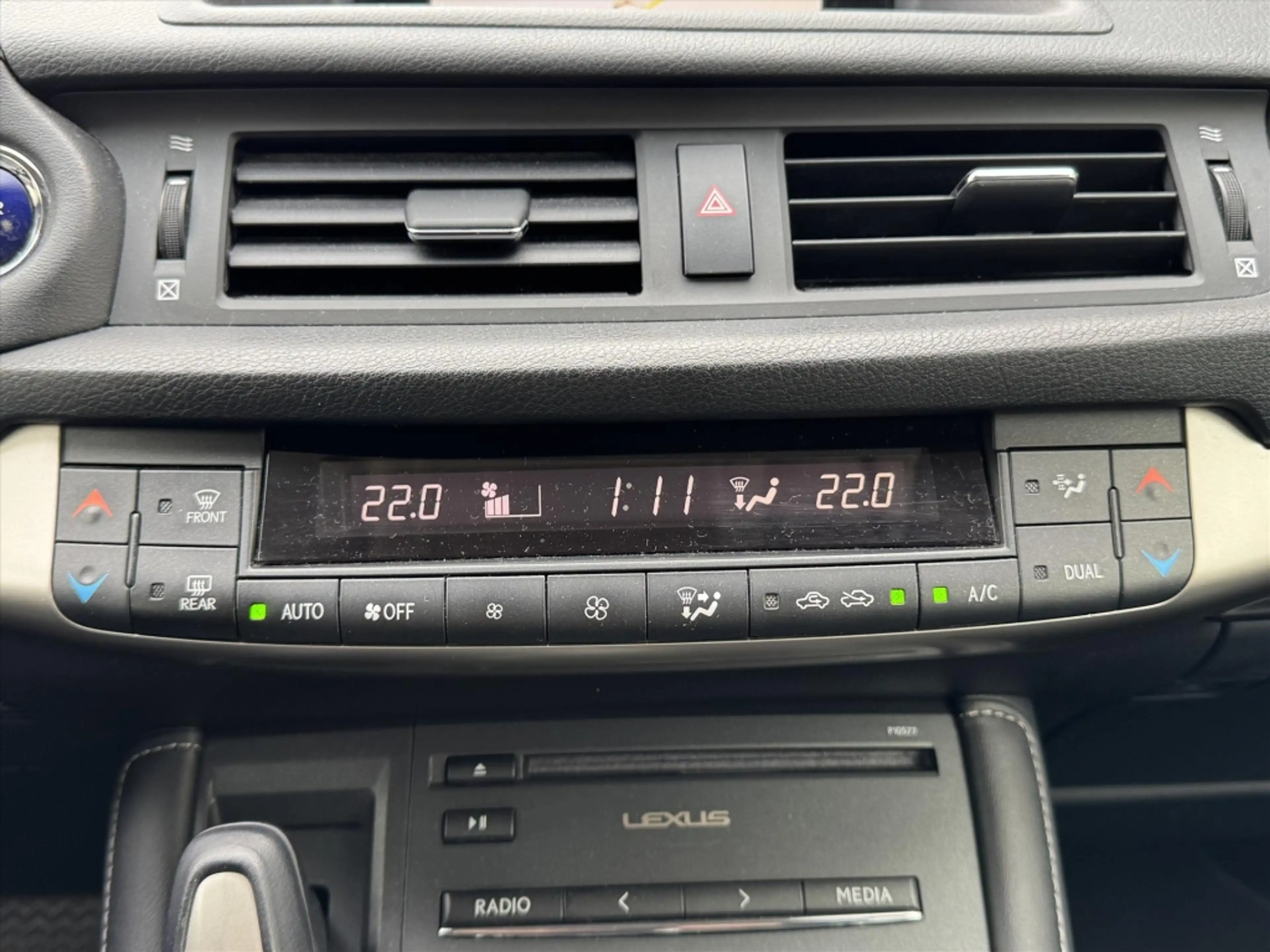 Lexus CT 200h Luxury Line | Leer, Geheugenfunctie, Stoelverwarmi — photo 27