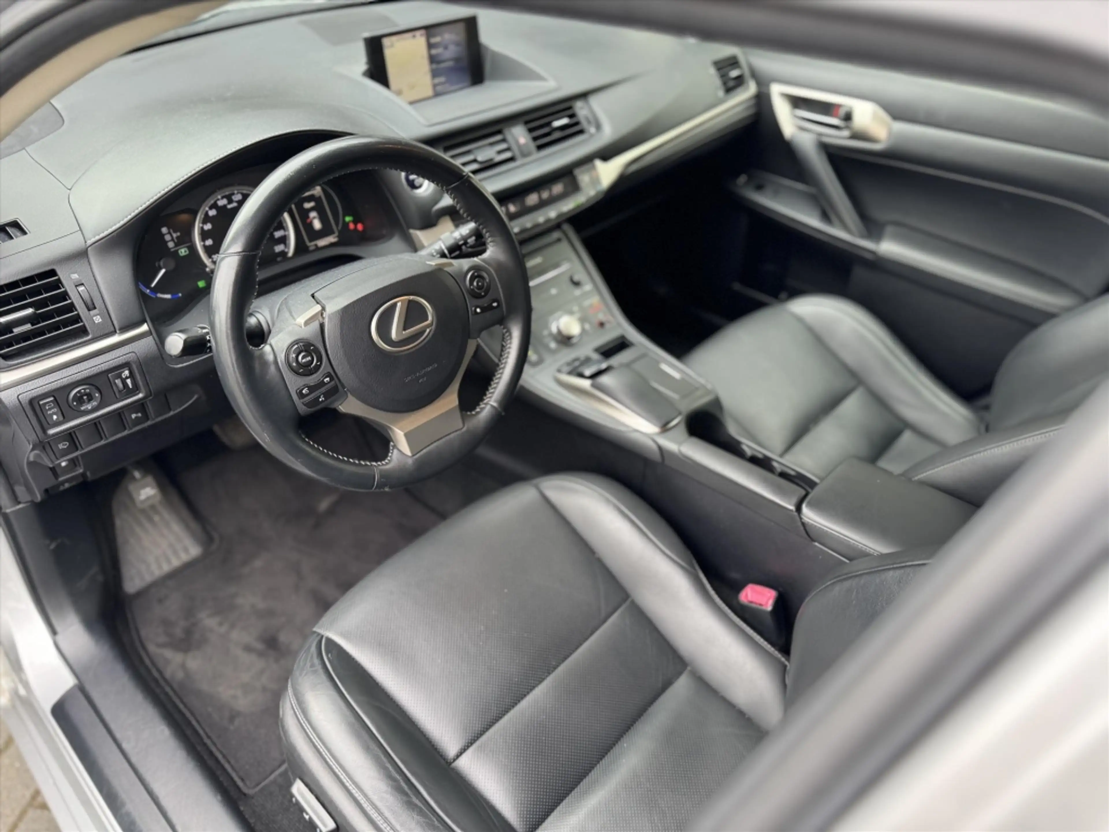 Lexus CT 200h Luxury Line | Leer, Geheugenfunctie, Stoelverwarmi — photo 14