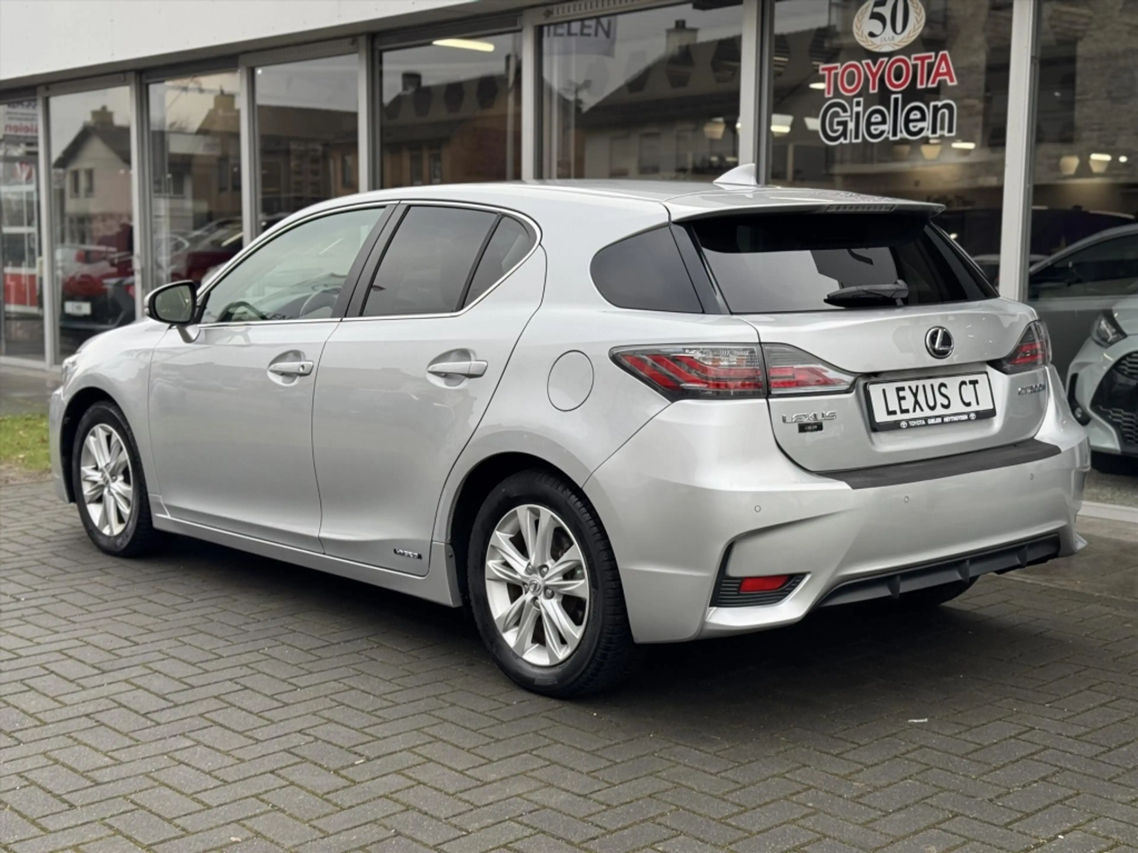 Lexus CT 200h Luxury Line | Leer, Geheugenfunctie, Stoelverwarmi — photo 2