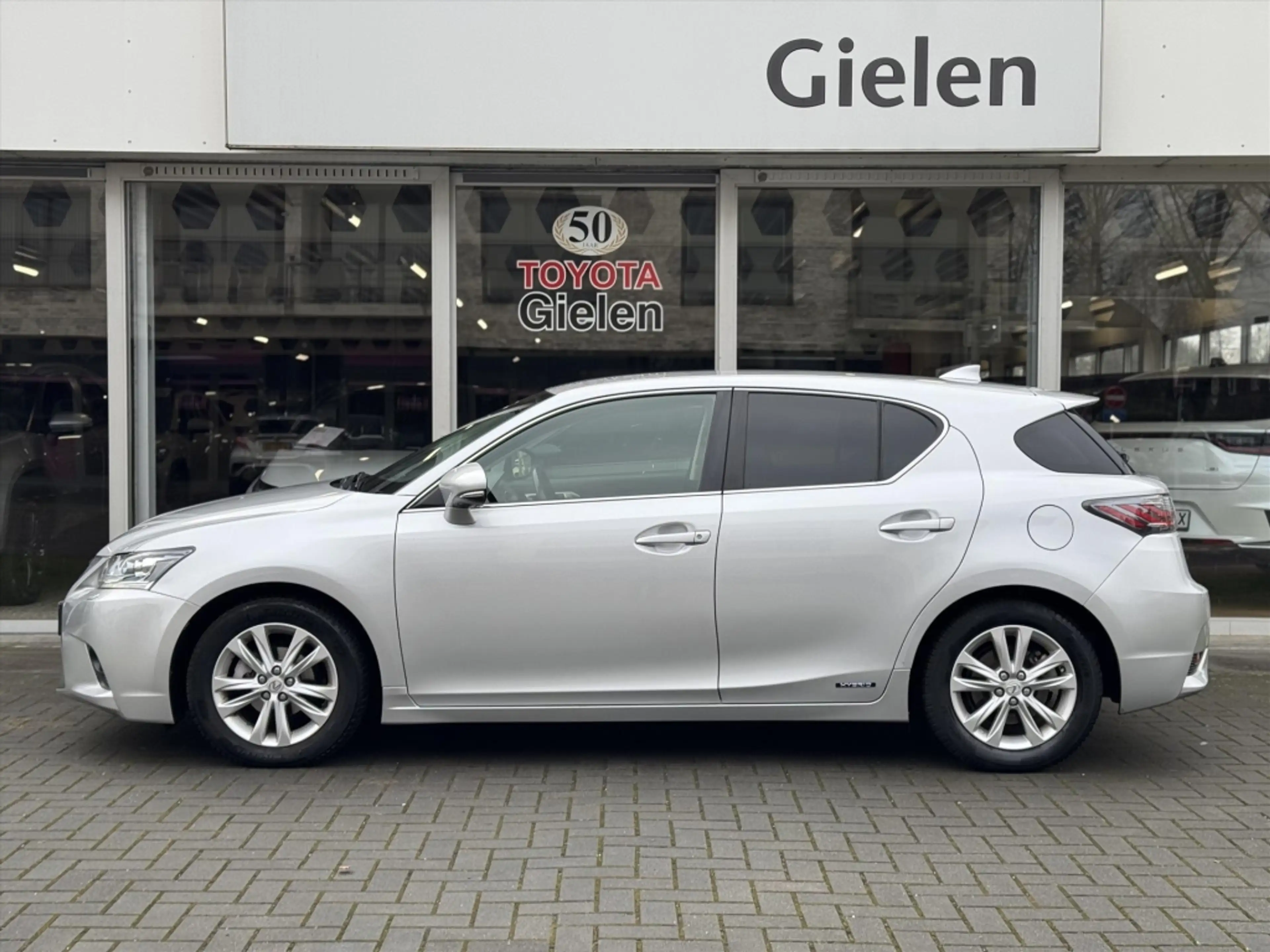 Lexus CT 200h Luxury Line | Leer, Geheugenfunctie, Stoelverwarmi — photo 8