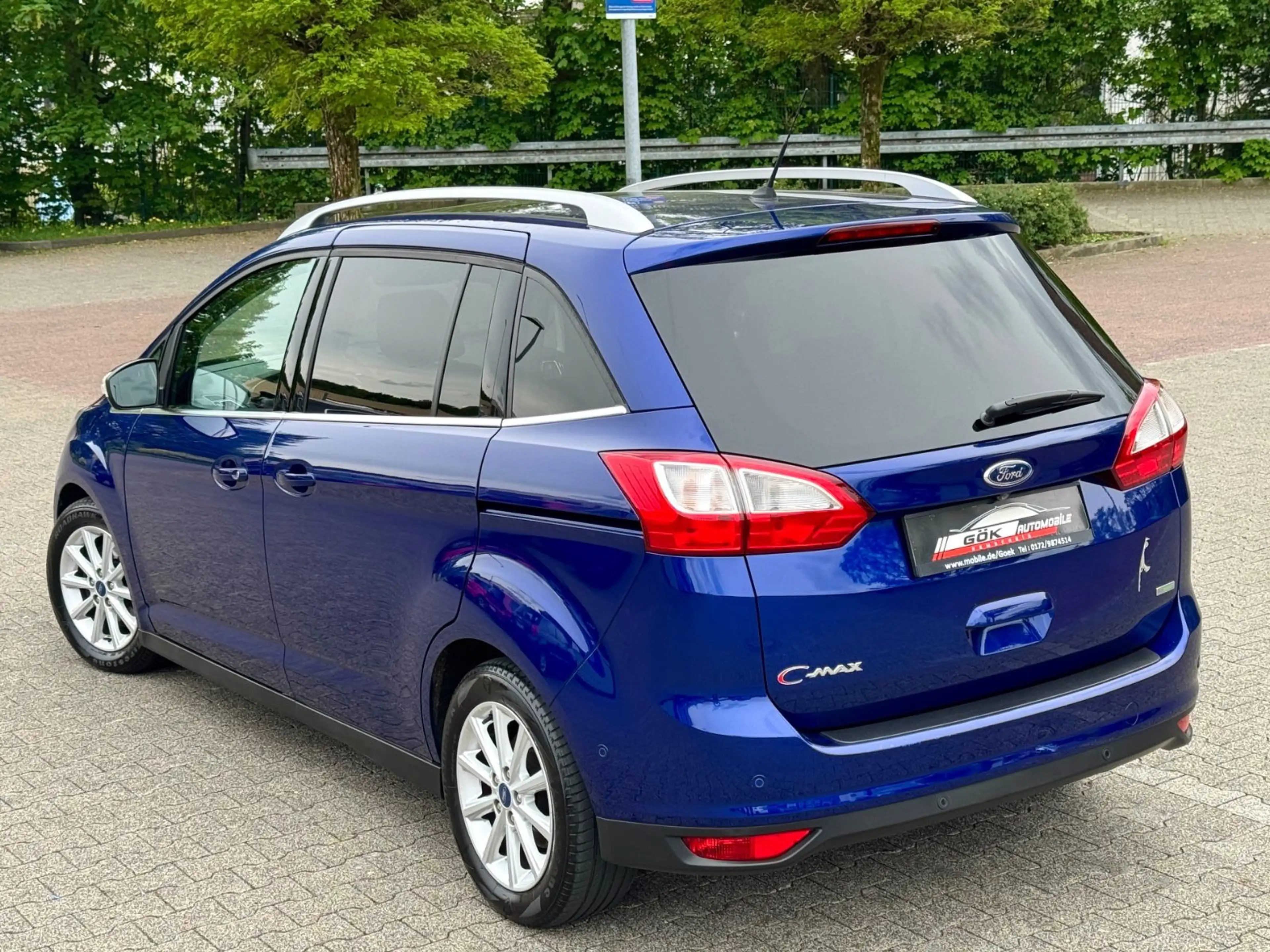 Ford Grand C-Max GRAND C-MAX 1,5 TITANIUM EURO6 150PS PANO KAMERA — photo 2