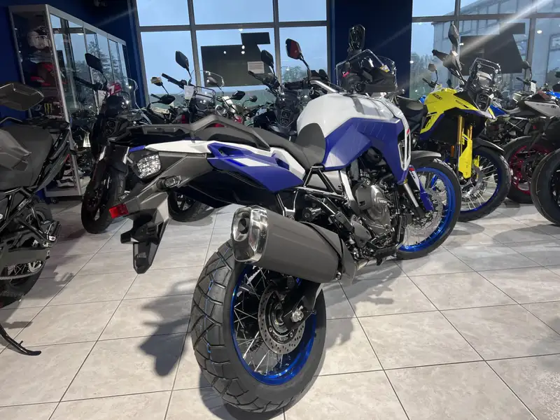 Suzuki V-Strom 1050 - foto 3