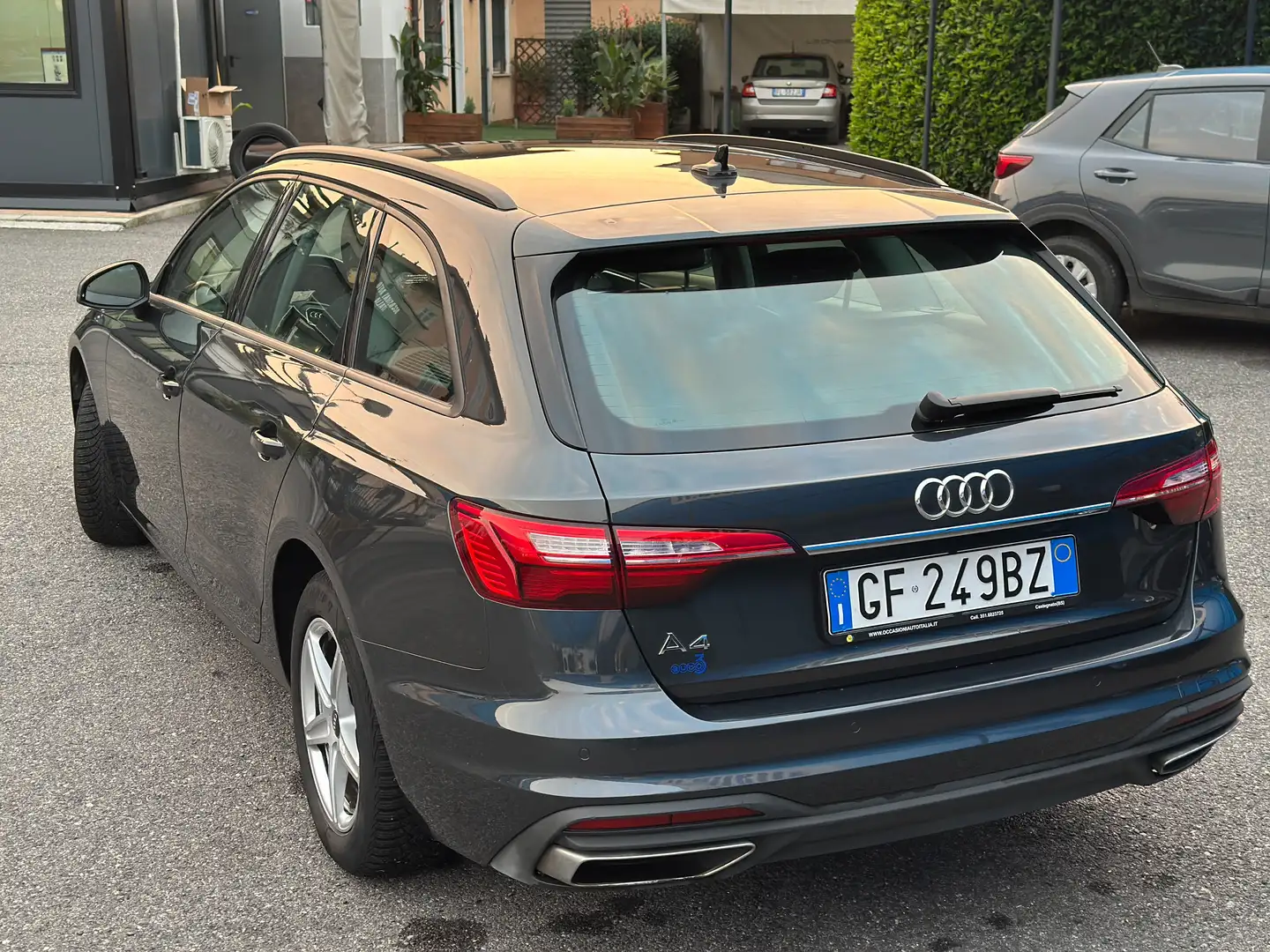 Audi A4 Avant 35 2.0 tdi mhev Business 163cv s-tronic Šedá - 2