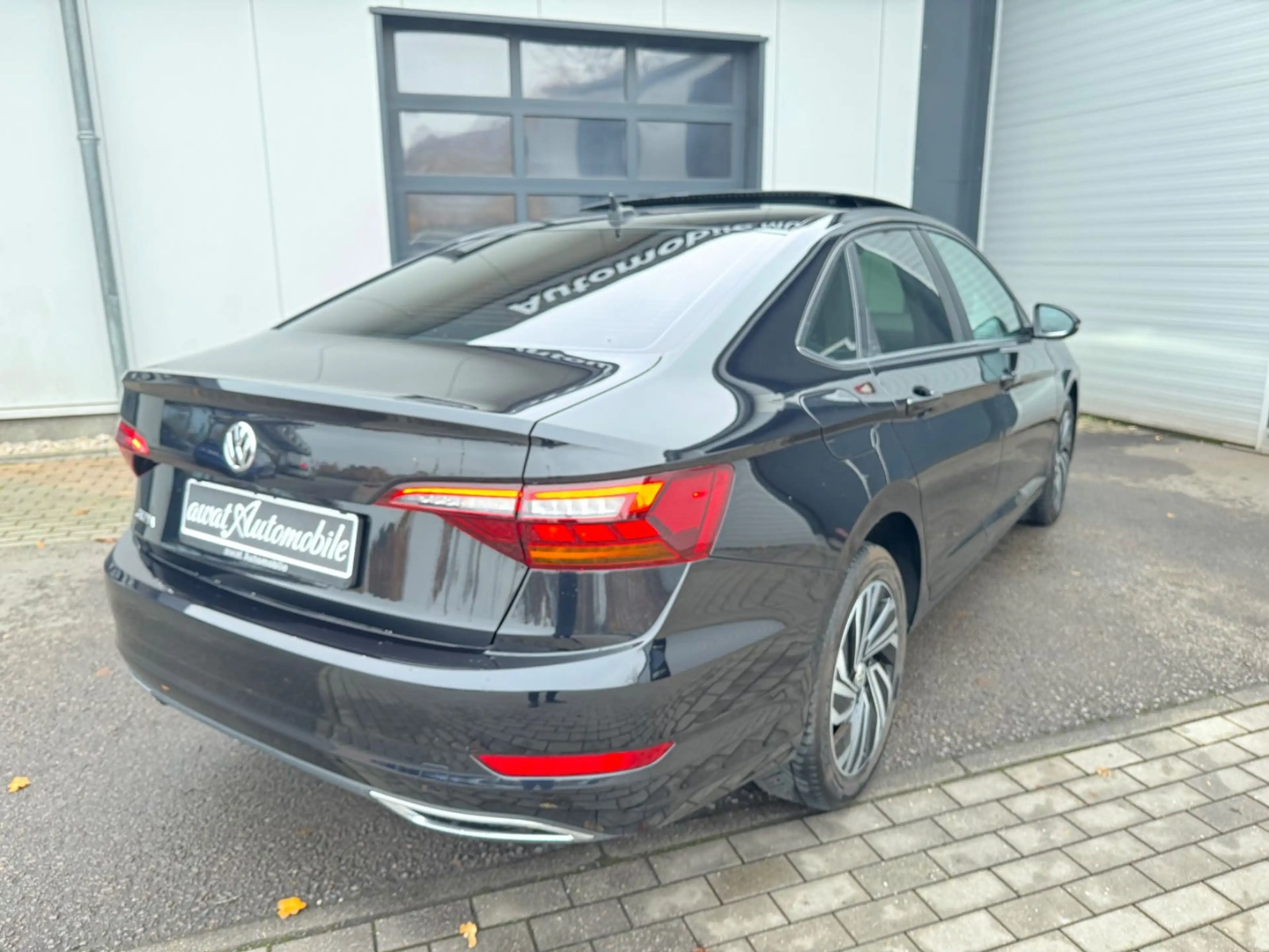 Volkswagen Jetta Sport 1.4 TSI Automatik Panoramadach LED — photo 7
