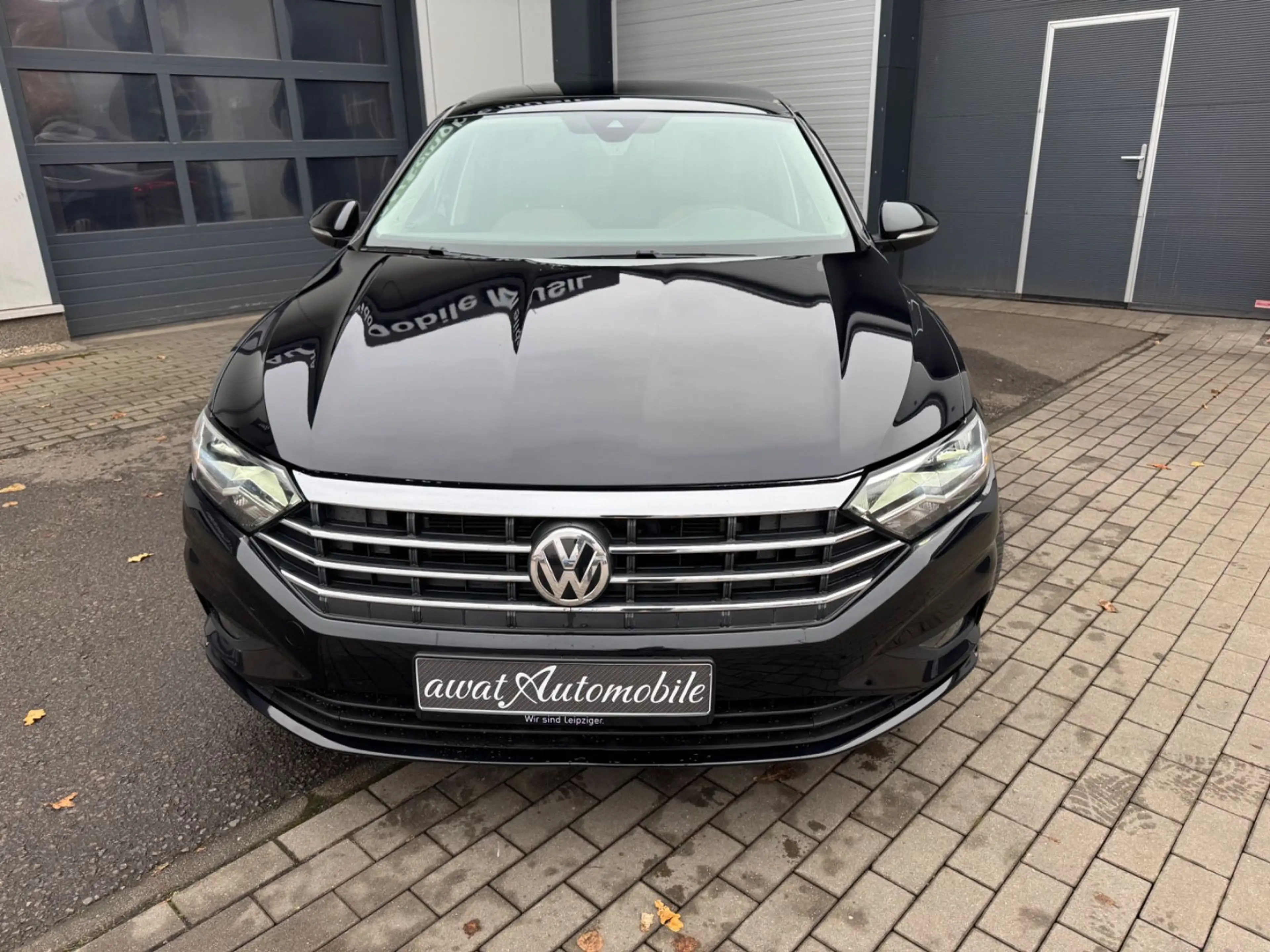 Volkswagen Jetta Sport 1.4 TSI Automatik Panoramadach LED — photo 2