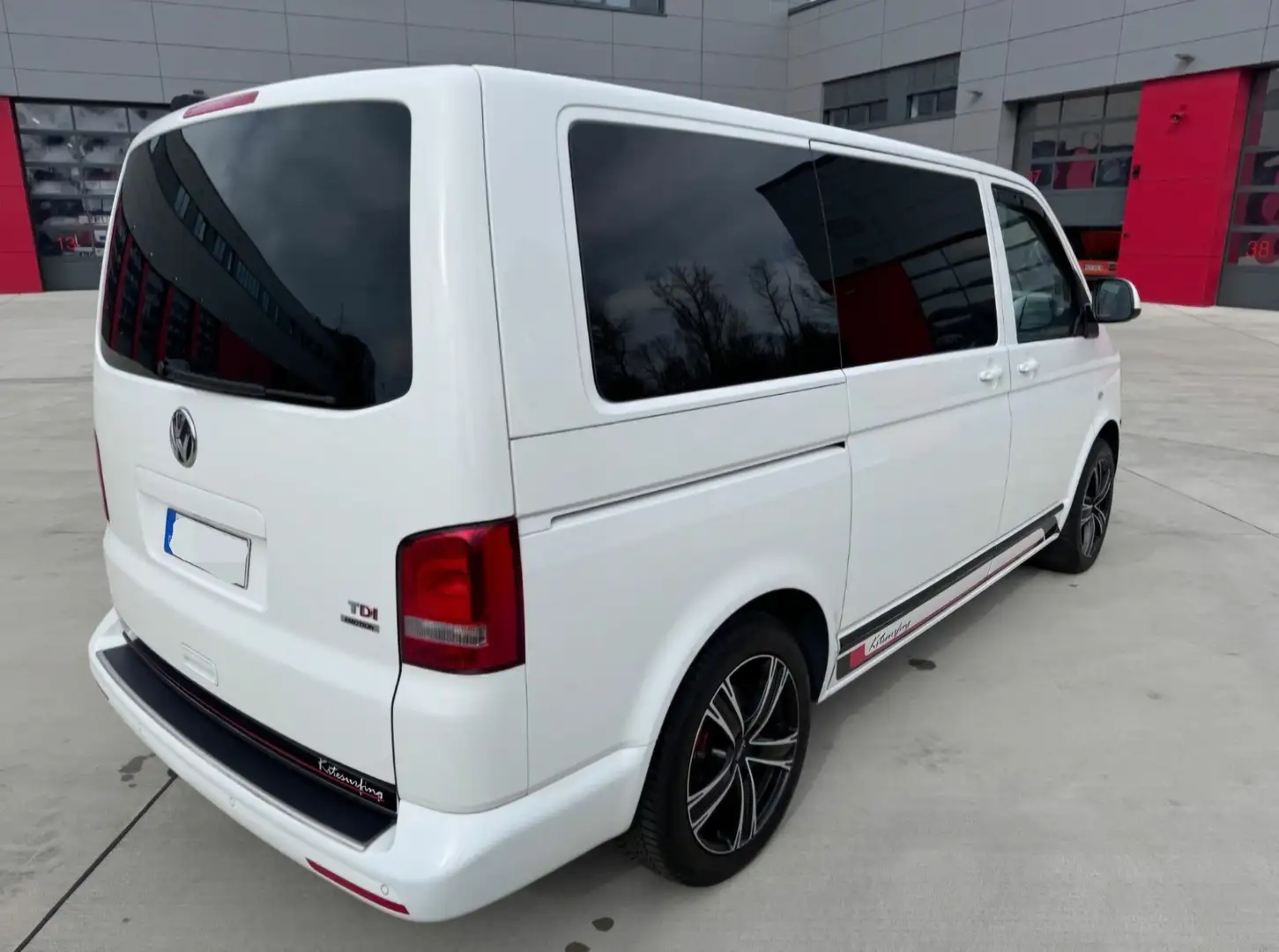 Volkswagen T5 Multivan DSG 4MOTION Highline - 2