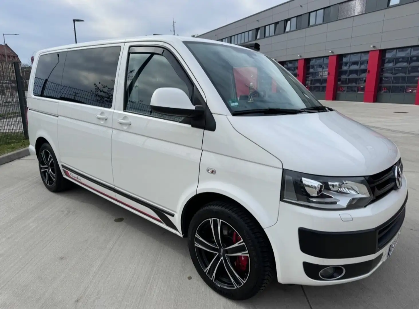 Volkswagen T5 Multivan DSG 4MOTION Highline - 1