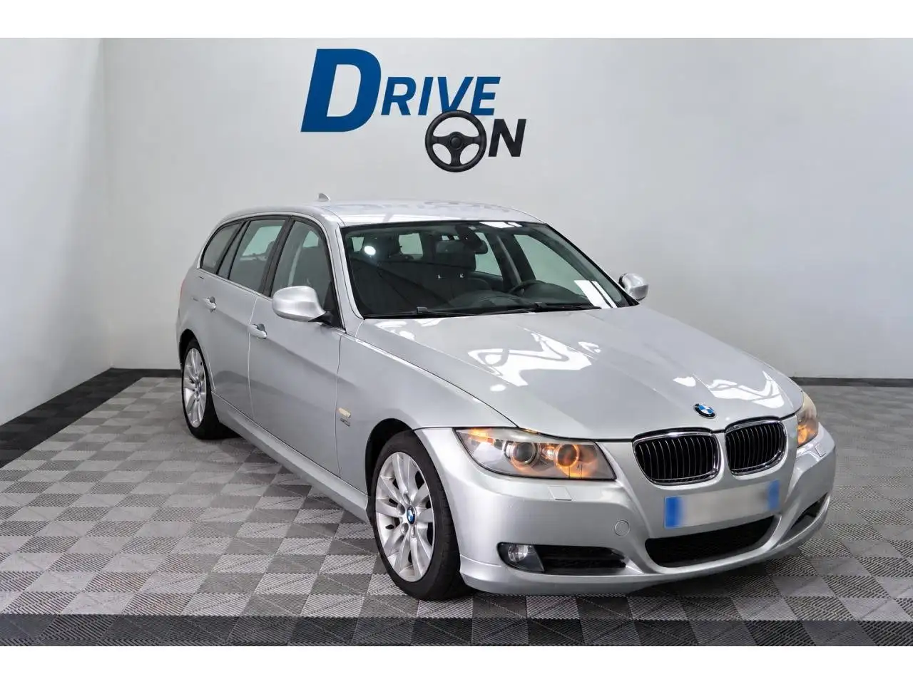 BMW 330