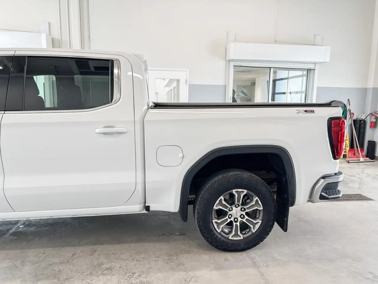 GMC Sierra 1500 снимка GMC Sierra 1500