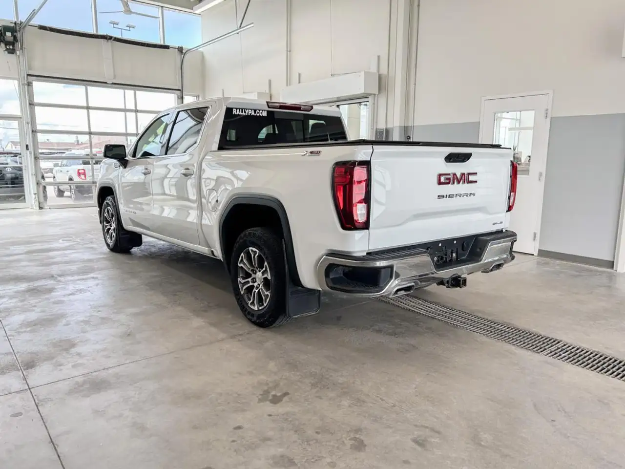 GMC Sierra 1500 снимка GMC Sierra 1500