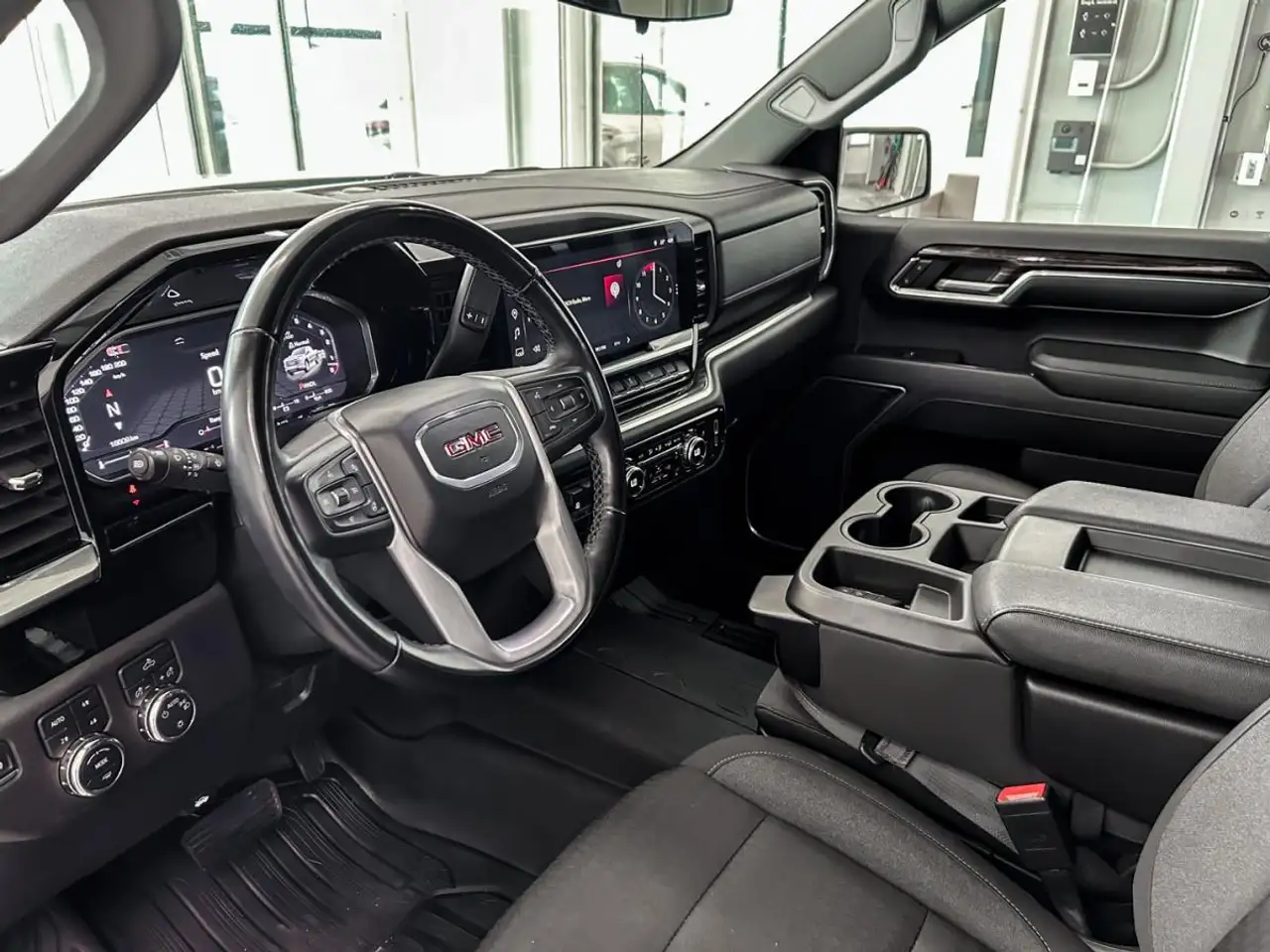 GMC Sierra 1500 снимка GMC Sierra 1500