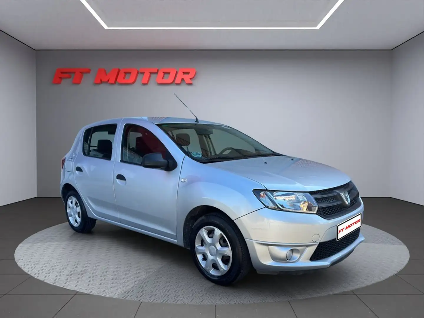Dacia Sandero Ambiance dCi 75 Gris - 1