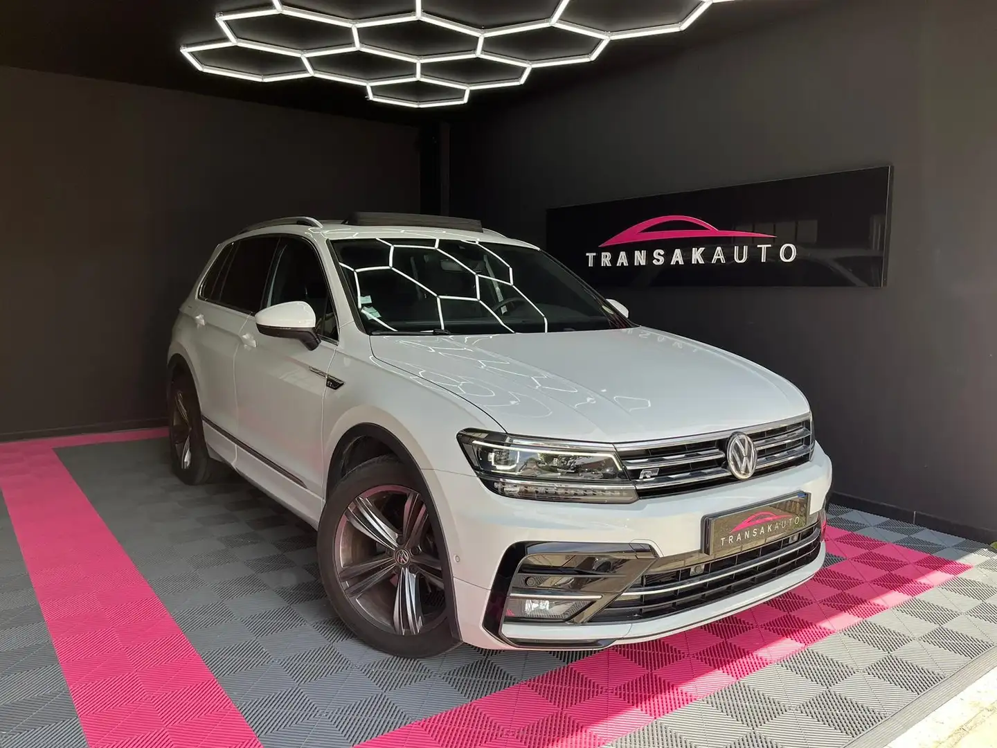 Volkswagen Tiguan Carat Bílá - 1
