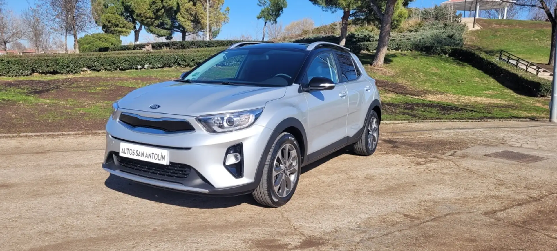 Kia Stonic 1.0 T-GDi MHEV GT Line 100 Grijs - 1