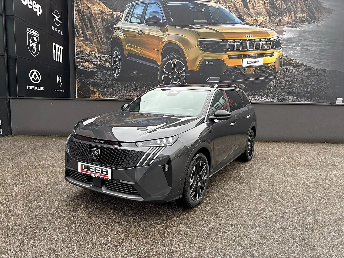 Peugeot 5008 1.2 Hybrid 145 GT inkl. 7 Sitze, 360° Vision & ... Grau - 2