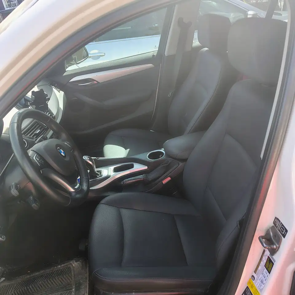 BMW X1 снимка BMW X1