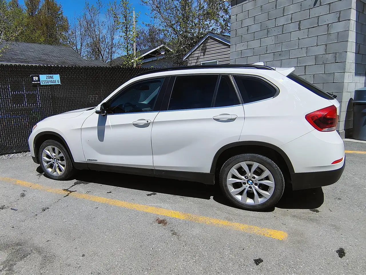 BMW X1 снимка BMW X1