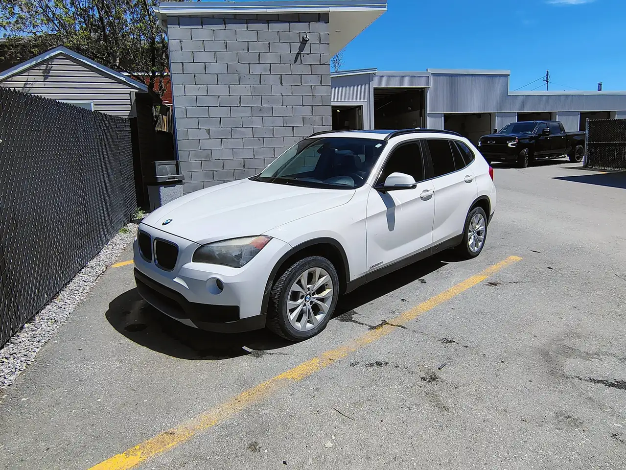 BMW X1 снимка BMW X1