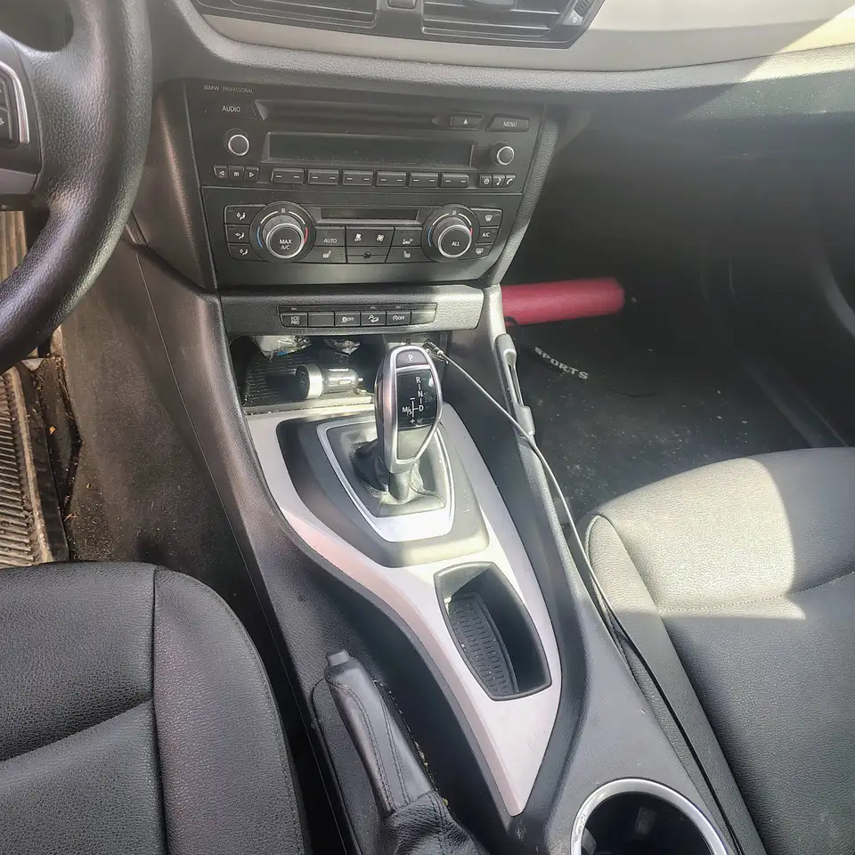 BMW X1 снимка BMW X1