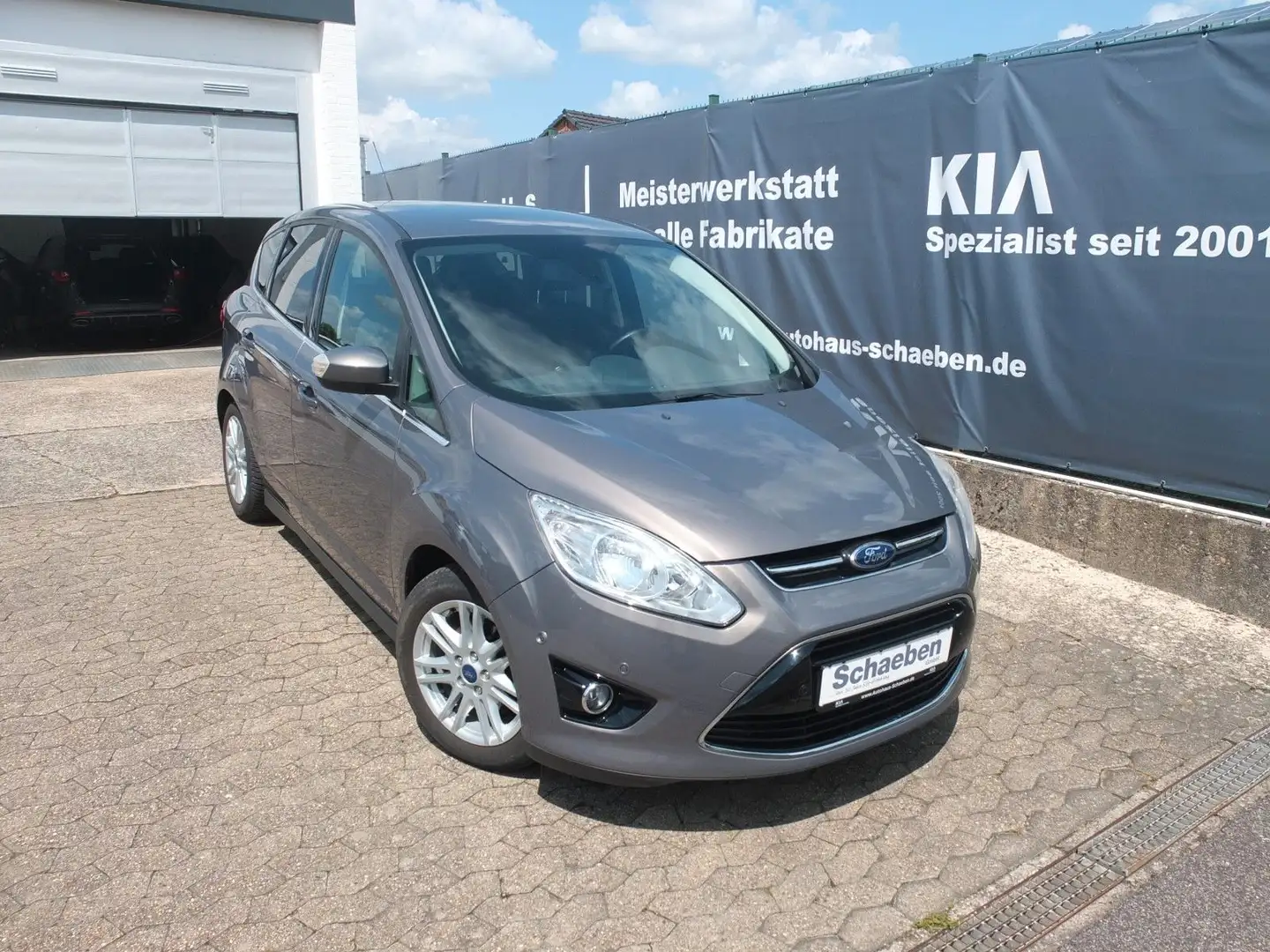 Ford Grand C-Max 1,0 92kW Titanium 1.Hand, 96tkm, AHK Marrón - 1