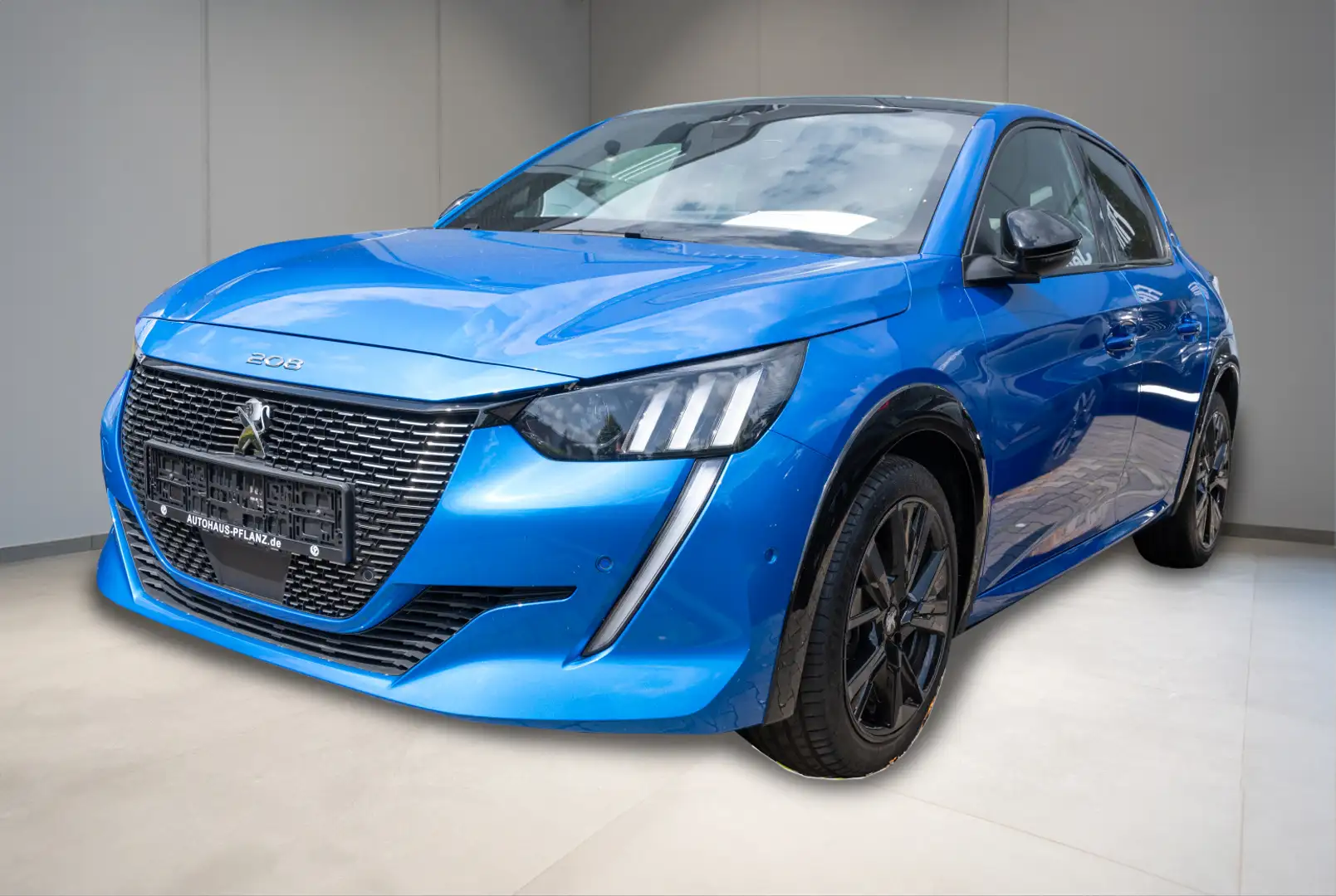 Peugeot 208 GT Pack 1.2 PureTech 130 EAT8 Blau - 1