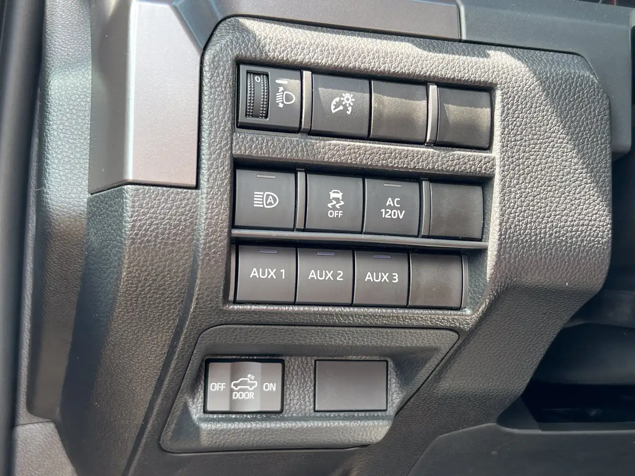 Toyota Tacoma снимка Toyota Tacoma