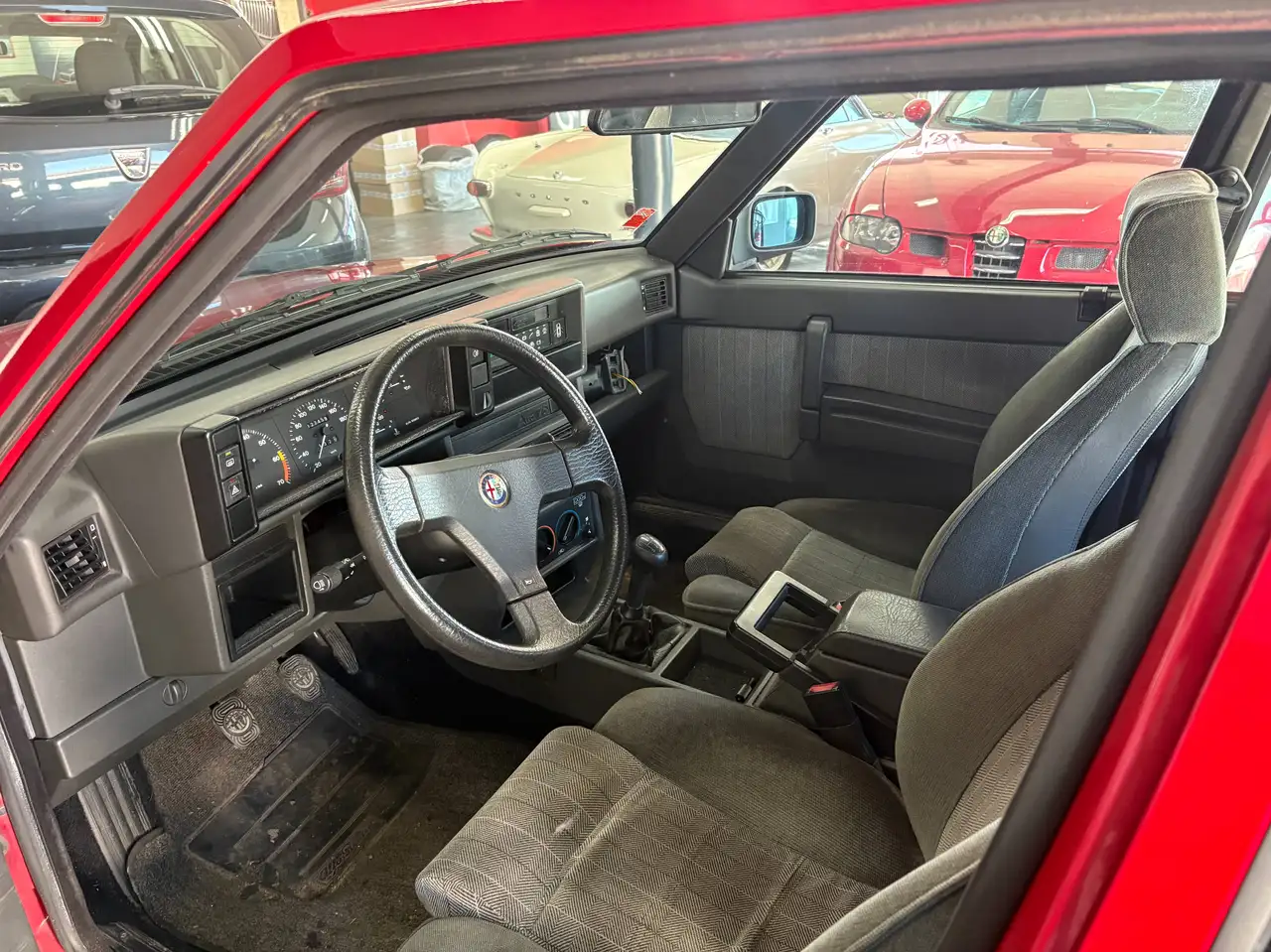 Alfa Romeo 75 1.8 IE, foto 9