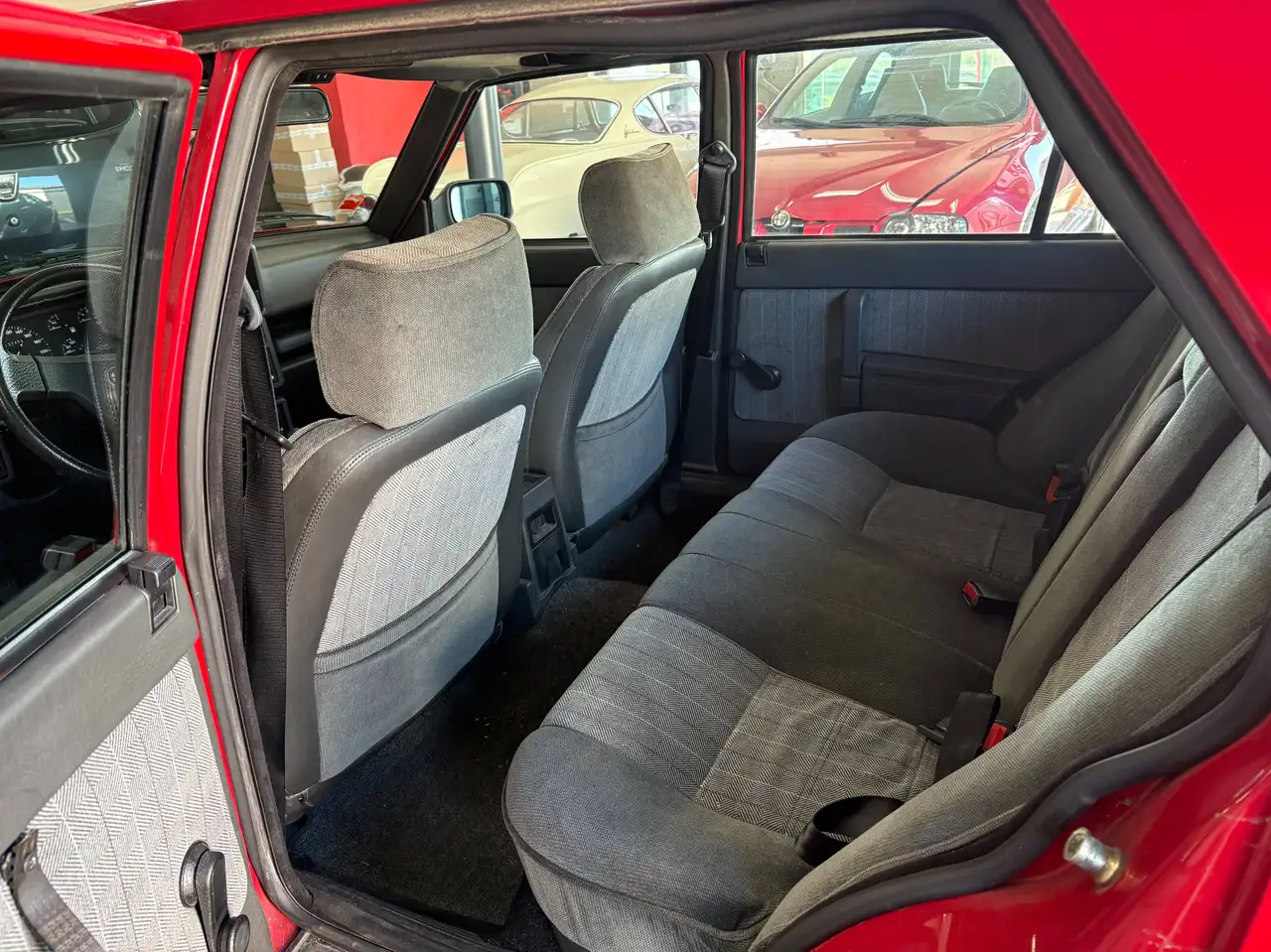 Alfa Romeo 75 1.8 IE, foto 10