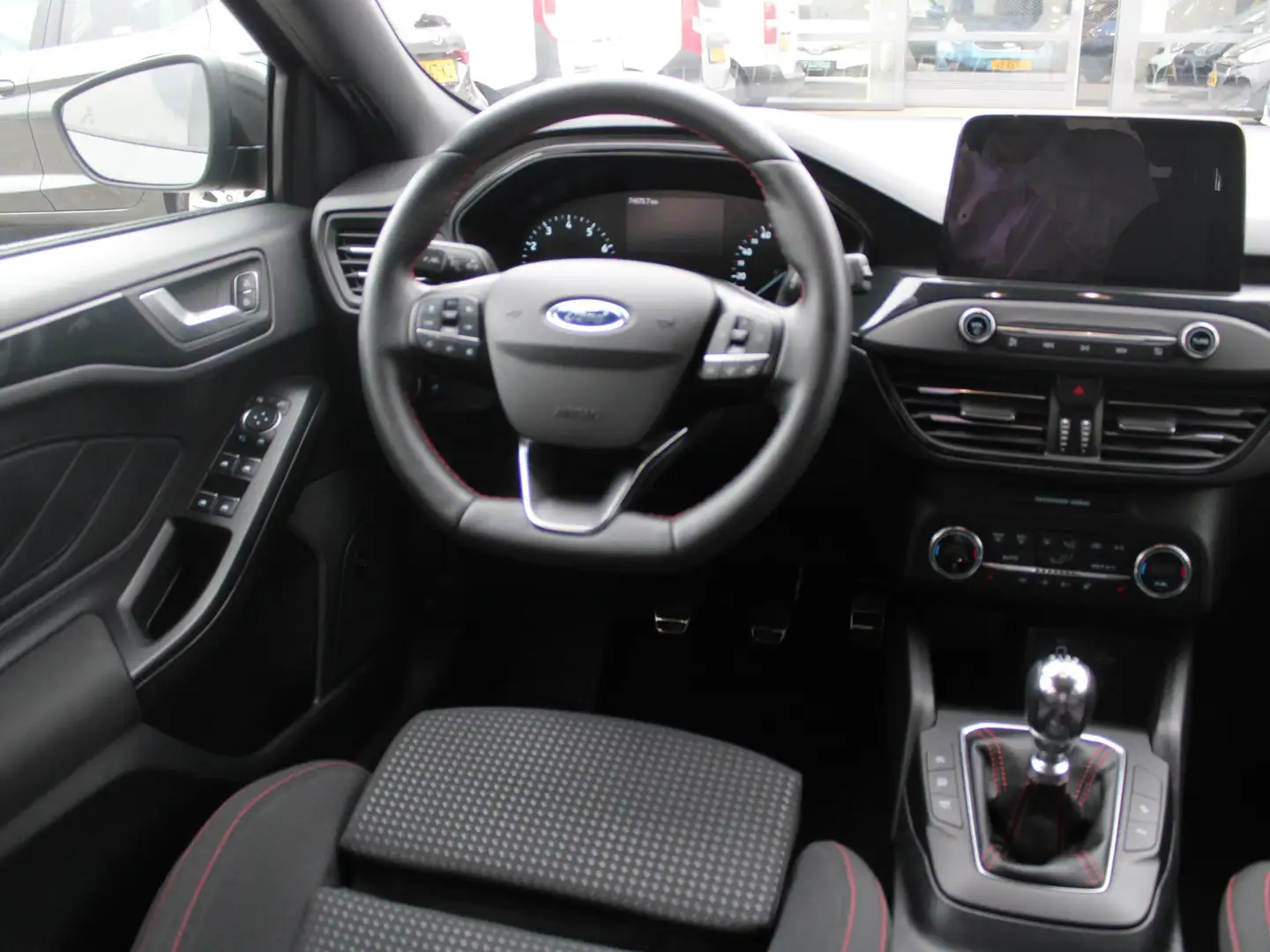 Ford Focus Wagon 1.5 EcoBoost ST Line Business | ELEKTRISCH S Grijs - 2