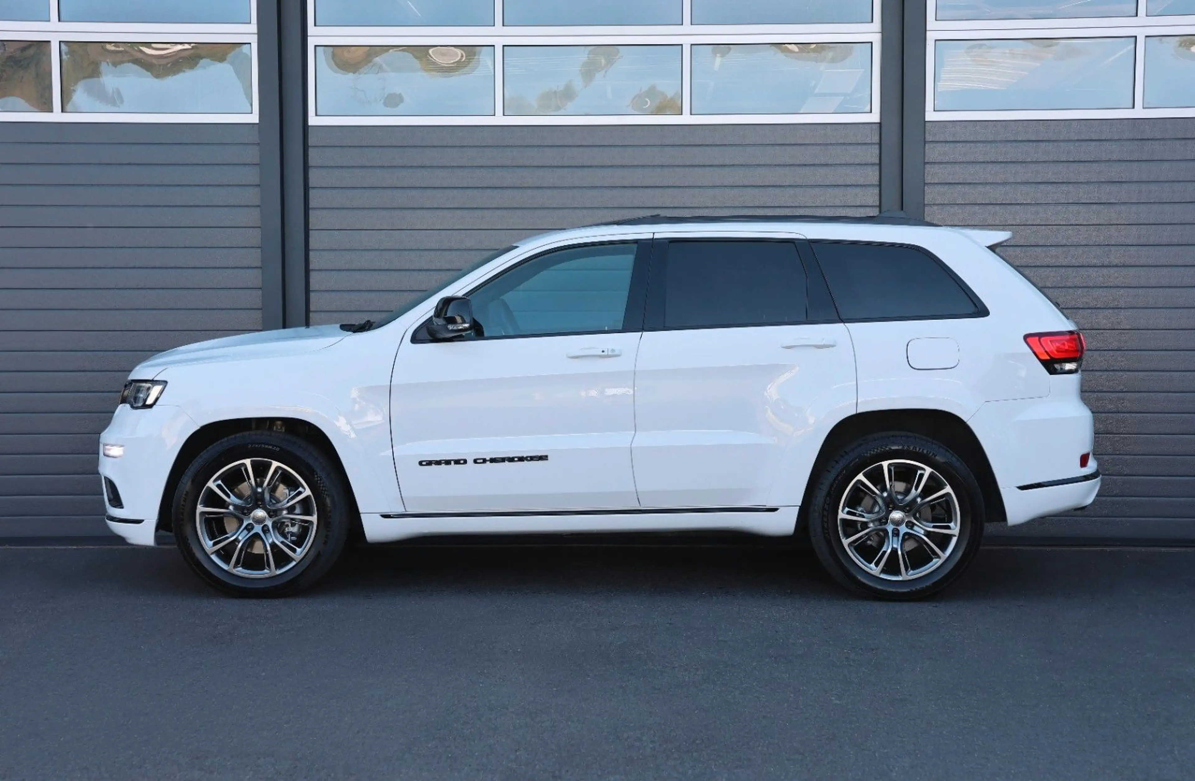 Jeep Grand Cherokee 5.7 LIMITED X 4x4/SHZ/LHZ/KAMERA — photo 5