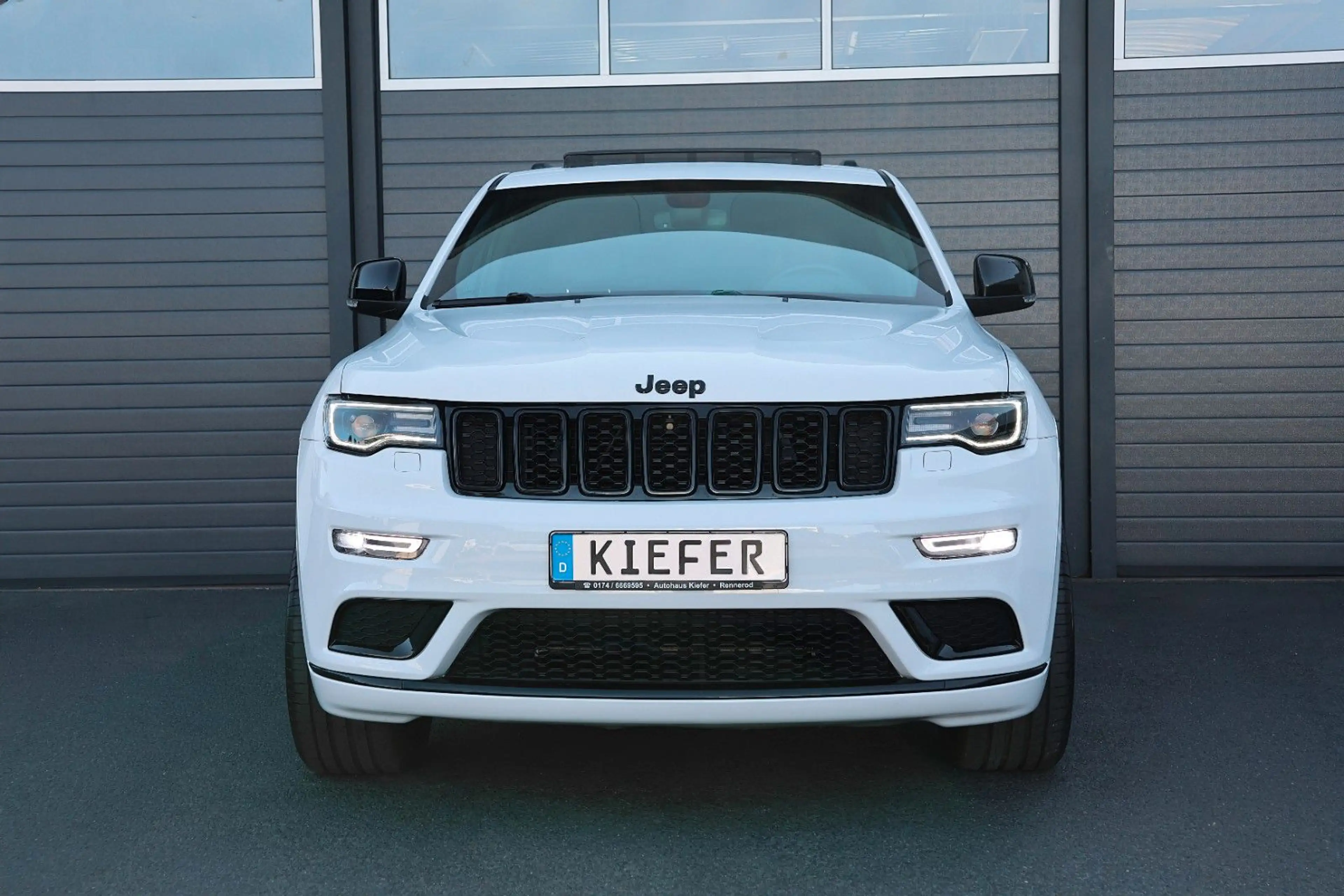 Jeep Grand Cherokee 5.7 LIMITED X 4x4/SHZ/LHZ/KAMERA — photo 3