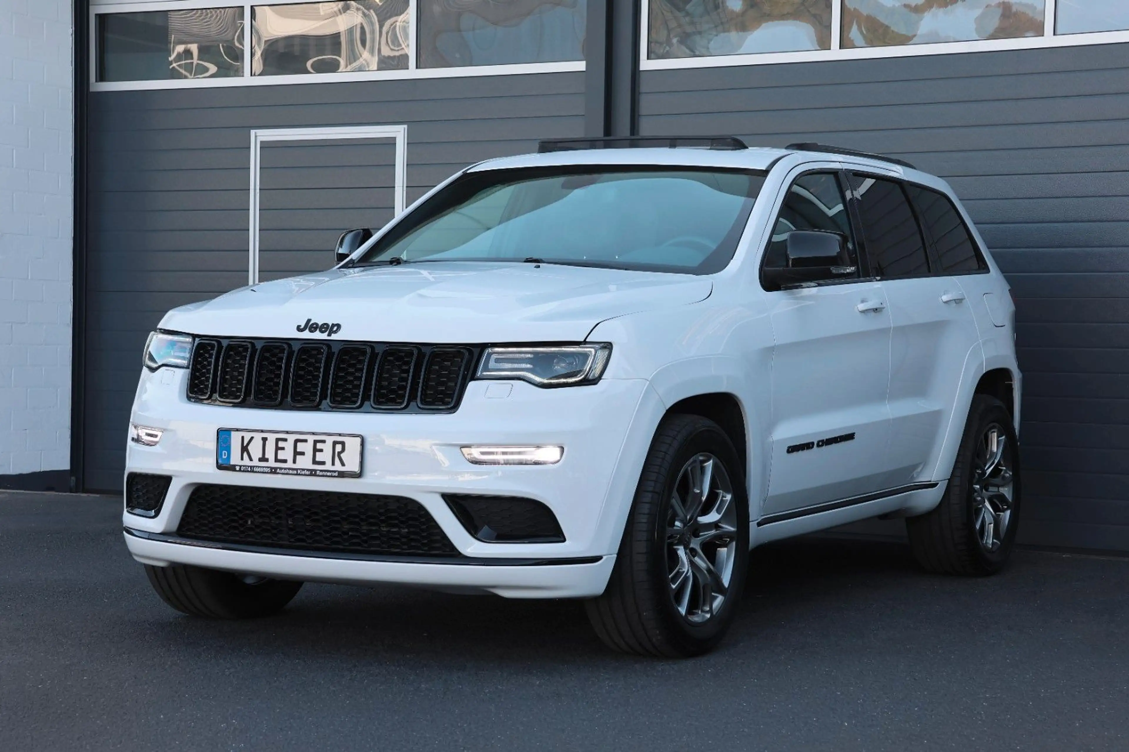 Jeep Grand Cherokee 5.7 LIMITED X 4x4/SHZ/LHZ/KAMERA — photo 4