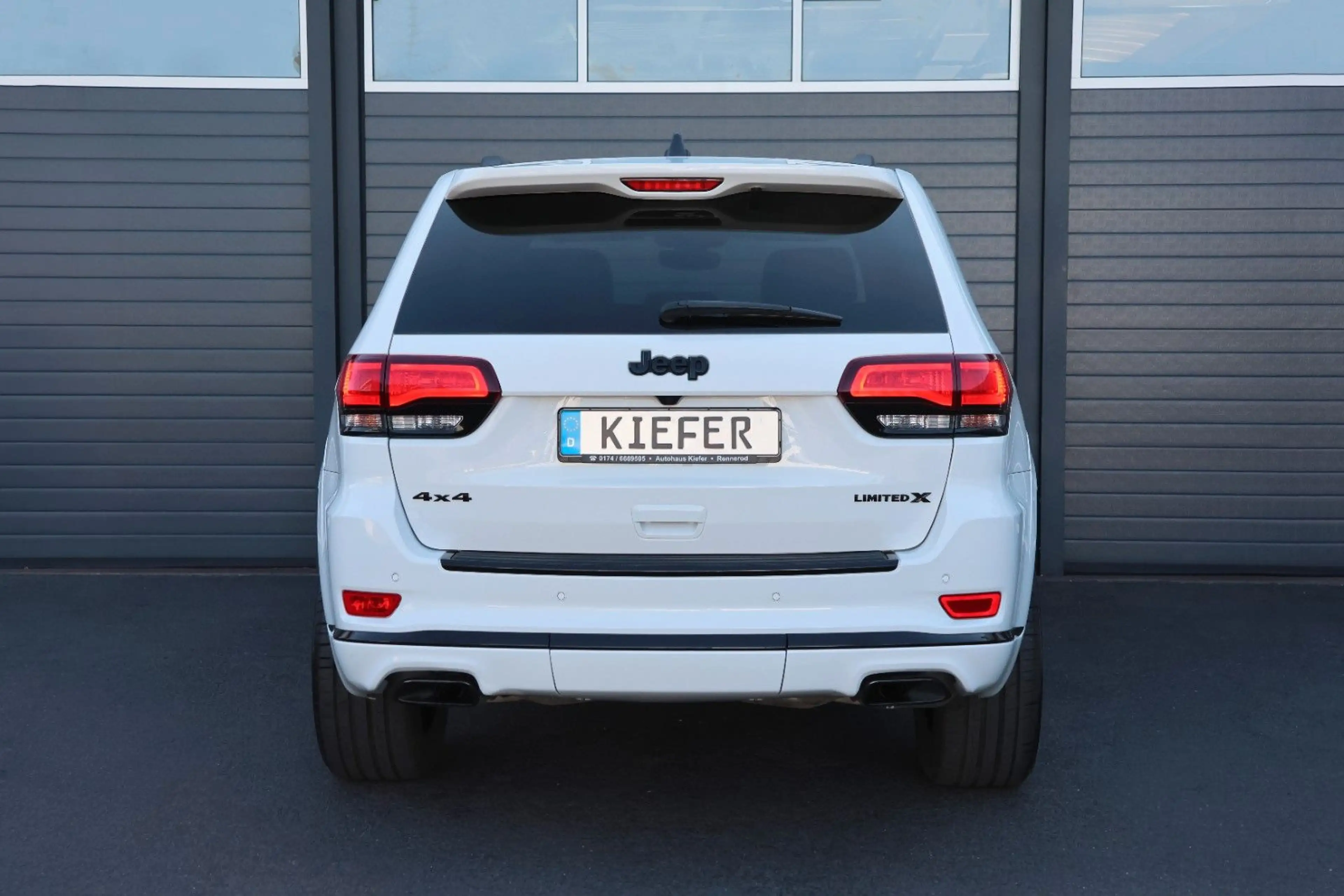 Jeep Grand Cherokee 5.7 LIMITED X 4x4/SHZ/LHZ/KAMERA — photo 6