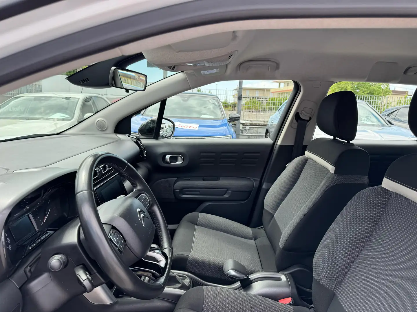 Citroen C3 C3 Aircross 1.5 bluehdi Shine s Bianco - 2