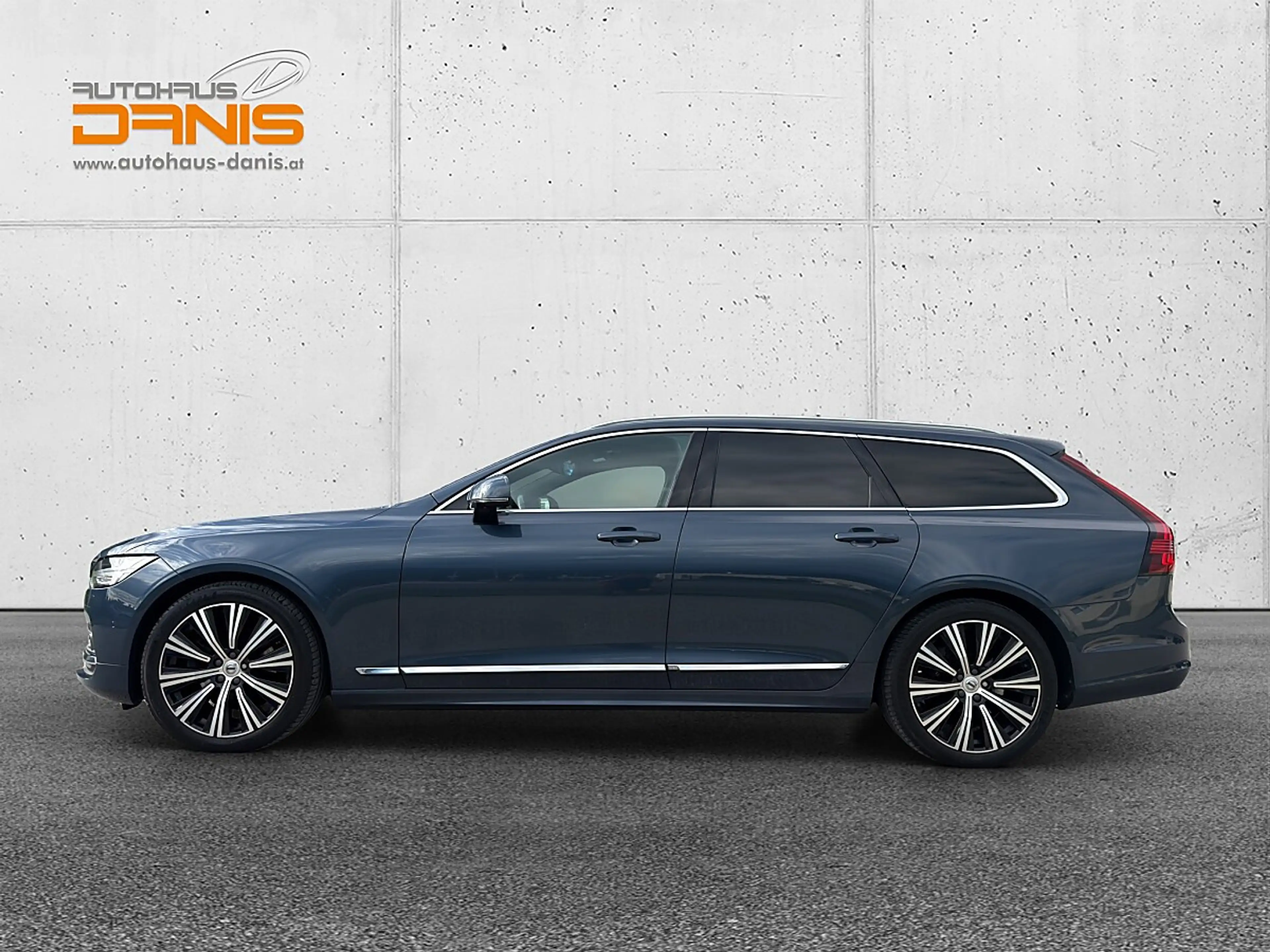 Volvo V90 B4 AWD Ultimate Bright Geartronic PANO/AHV/STDHZ/ — photo 6