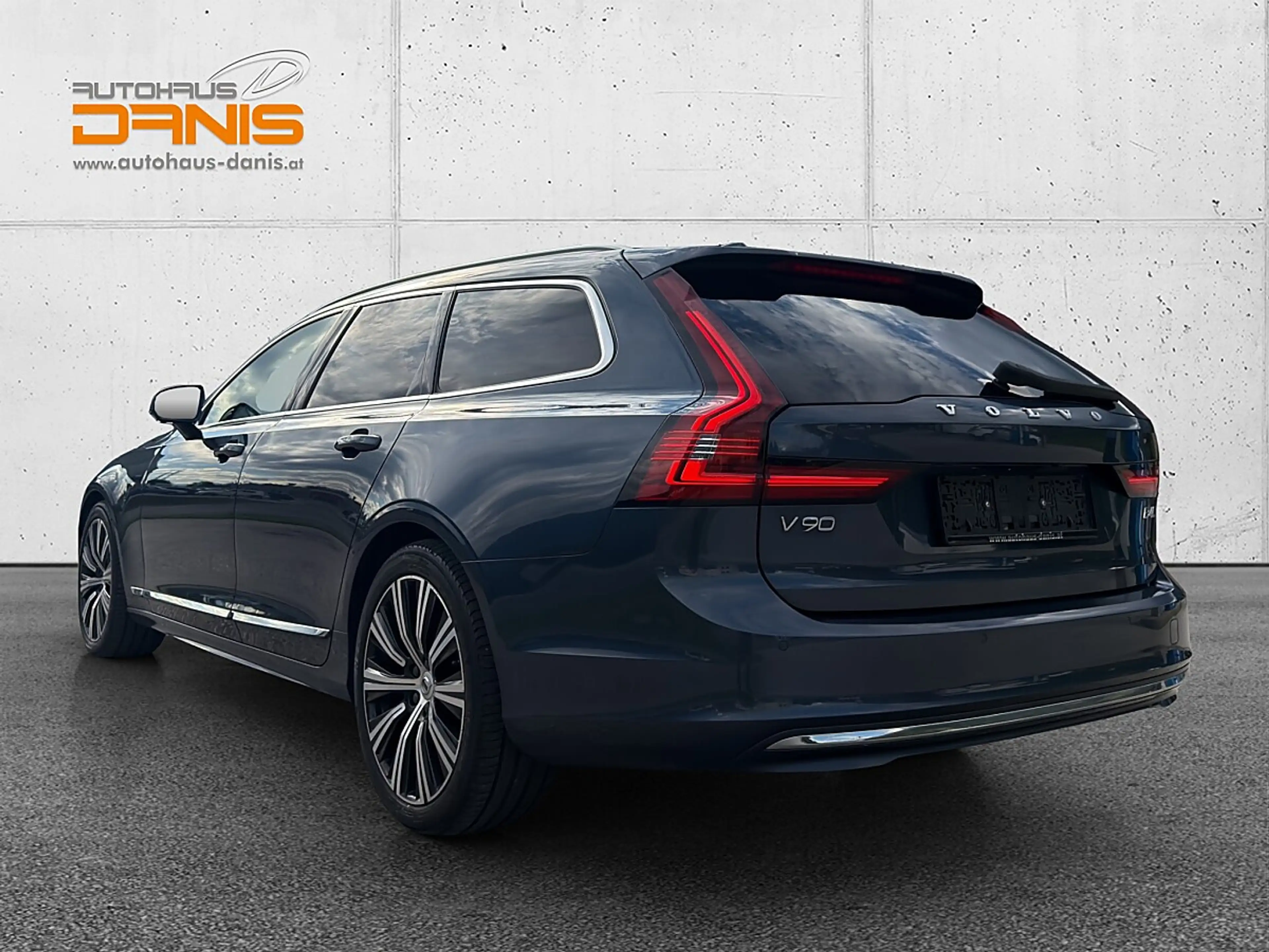 Volvo V90 B4 AWD Ultimate Bright Geartronic PANO/AHV/STDHZ/ — photo 7