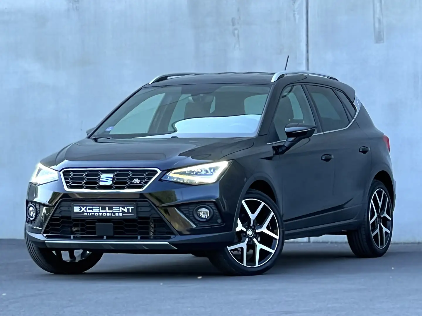 SEAT Arona 1.0 TSI FR/FULL OPTION/GARANTIE 12 MOIS/ Zwart - 1
