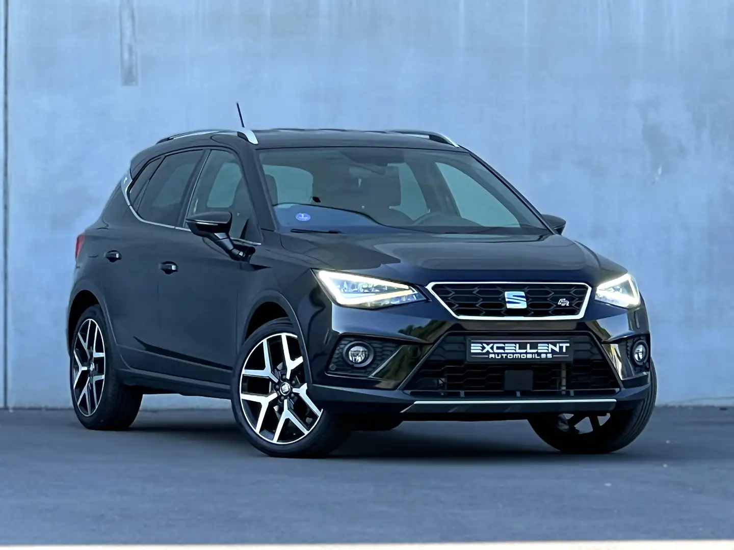 SEAT Arona 1.0 TSI FR/FULL OPTION/GARANTIE 12 MOIS/ Zwart - 2