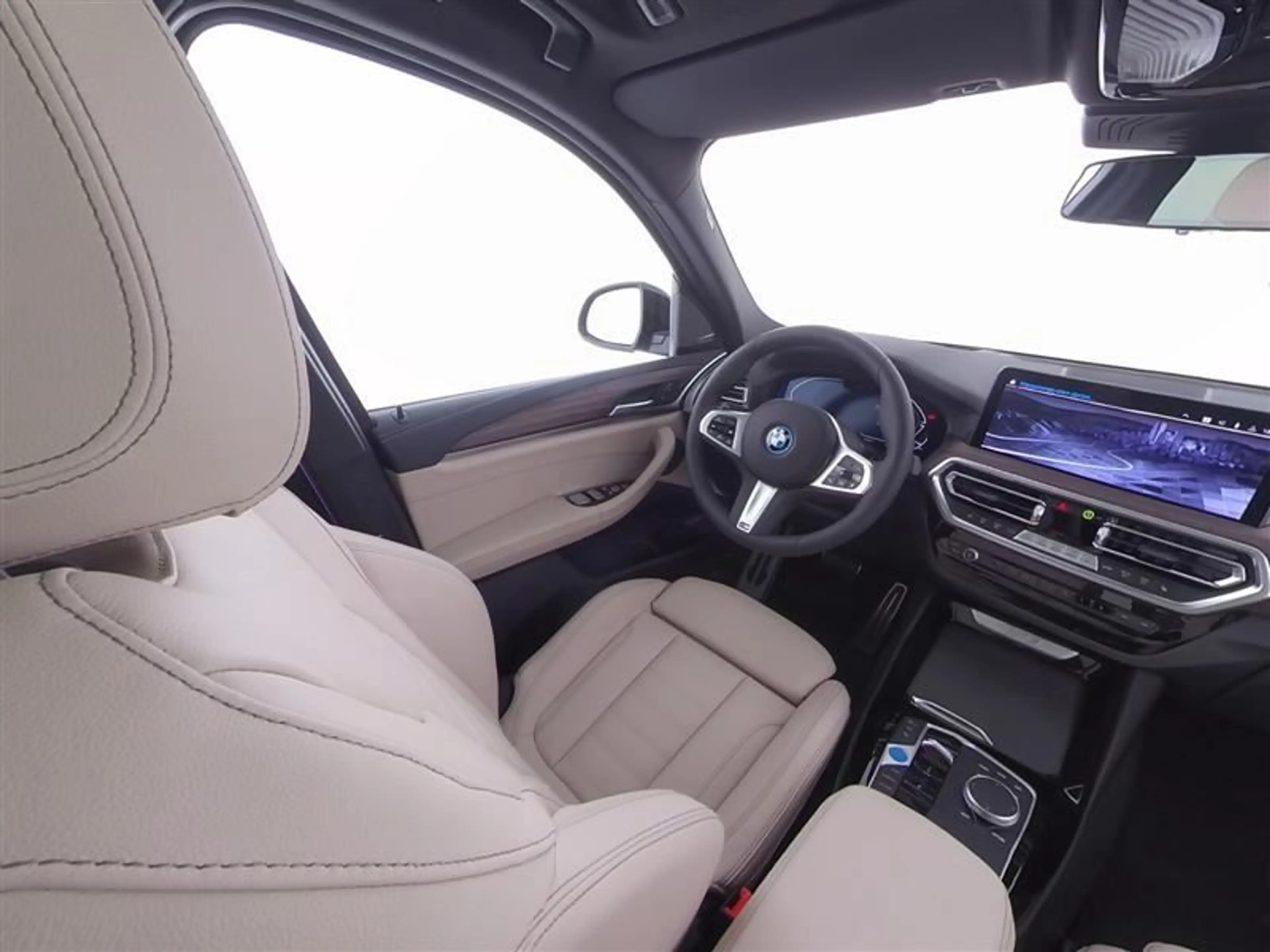 BMW iX3 Impressive — photo 9